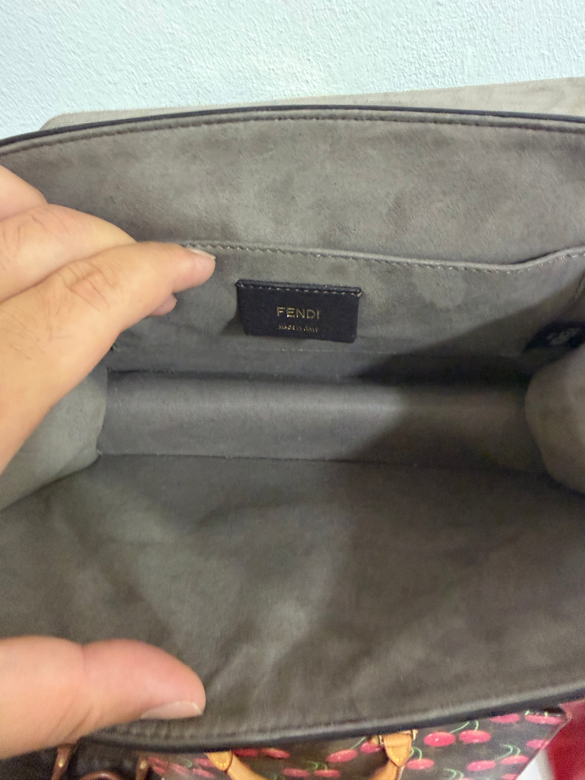 Fendi Kan I Medium in pelle Blu e FF