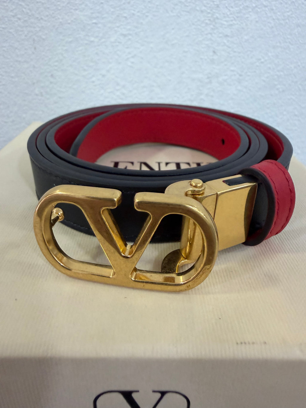 Valentino Garavani Cintura V logo Double face 90