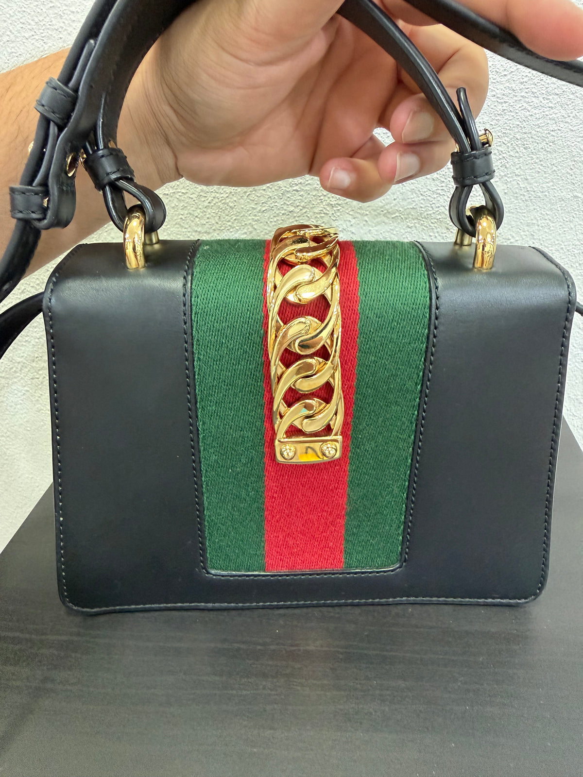 Gucci Sylvie Top Handle Con tracolla