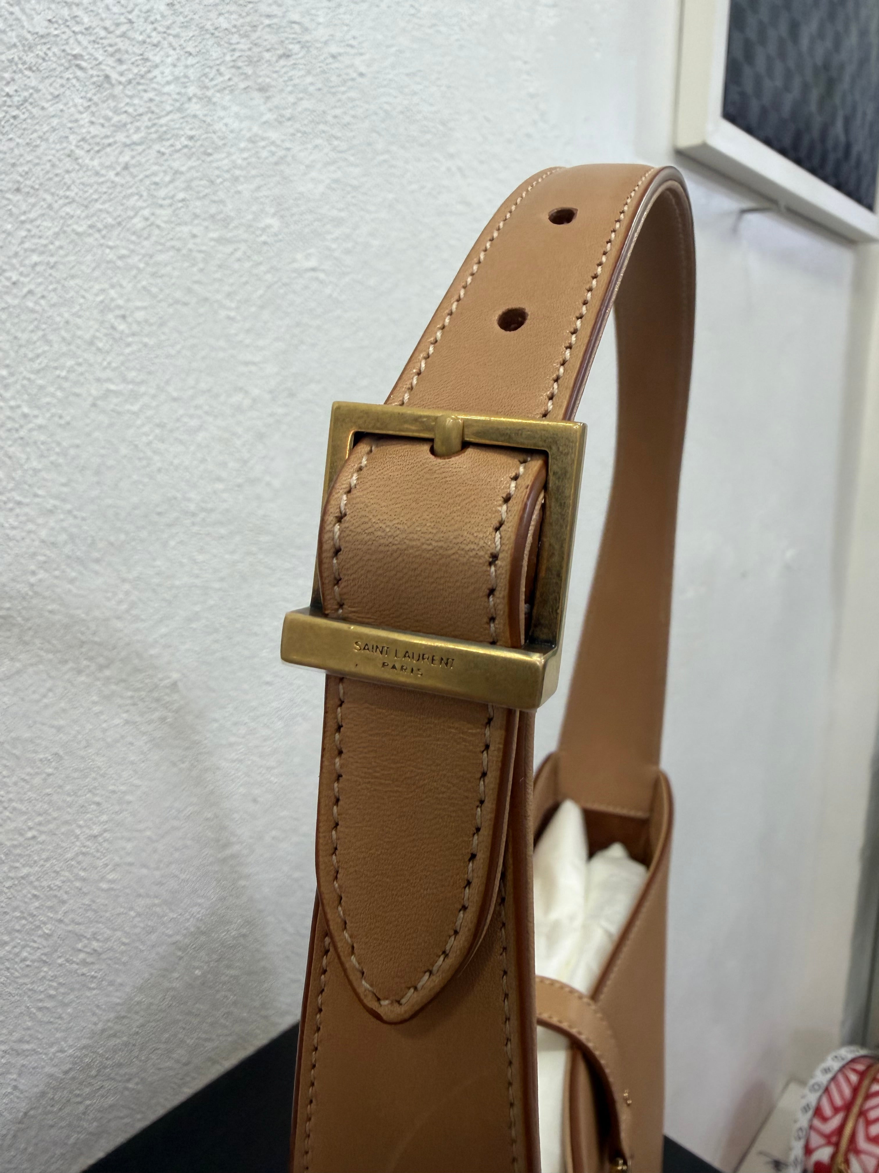 Saint Laurent Le 5 a 7 Hobo Grande