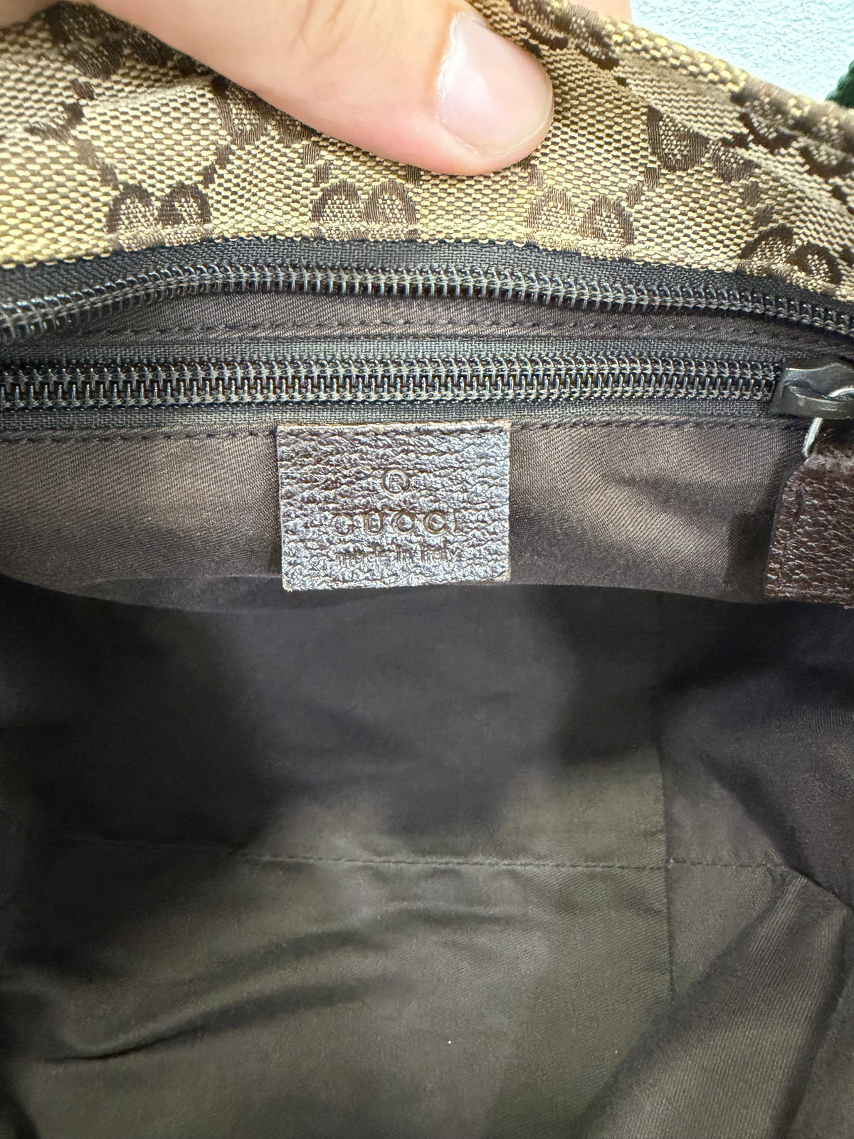 Gucci Mini Shopping GG Supreme
