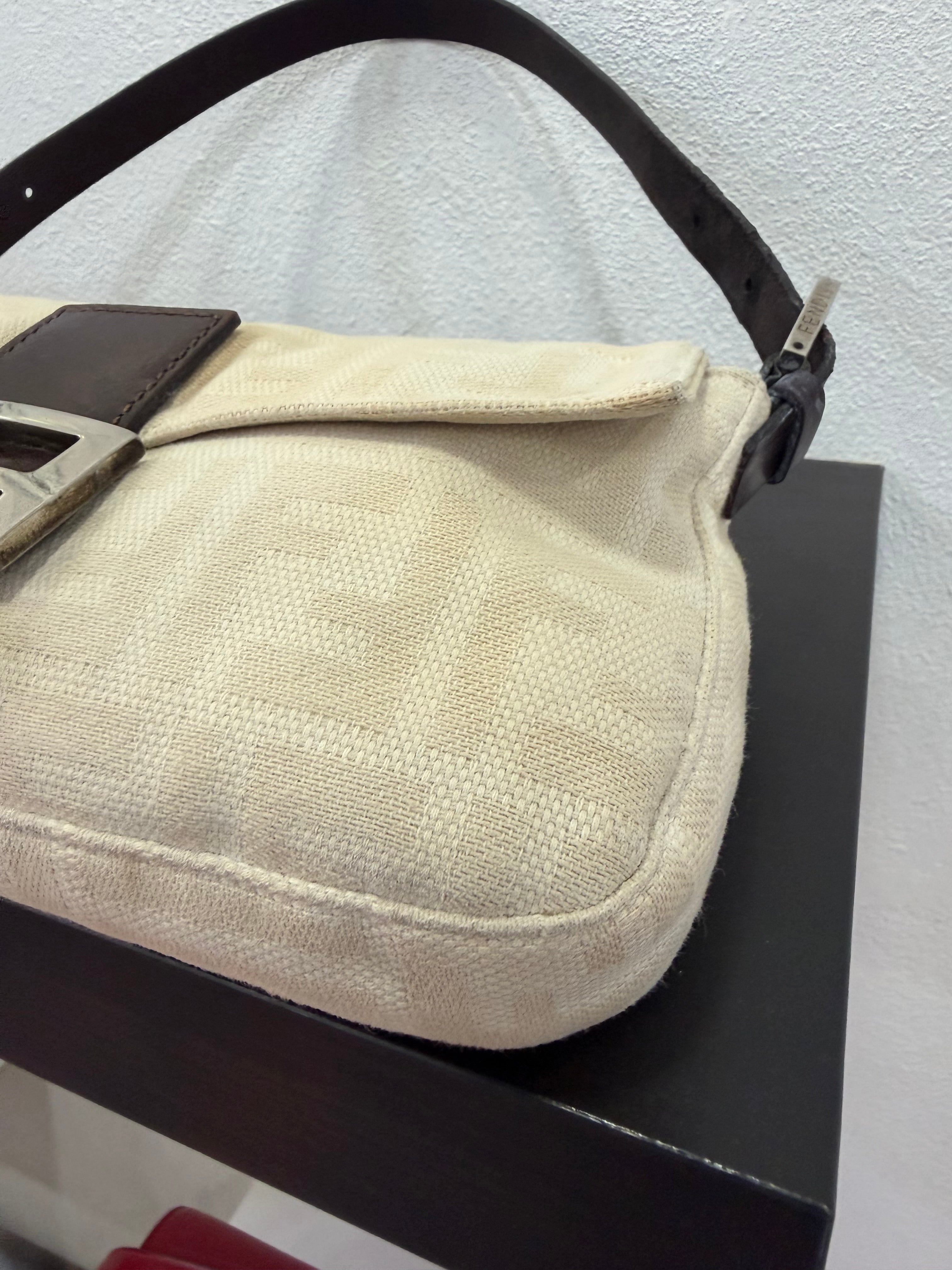Fendi Baguette Zucca canvas beige