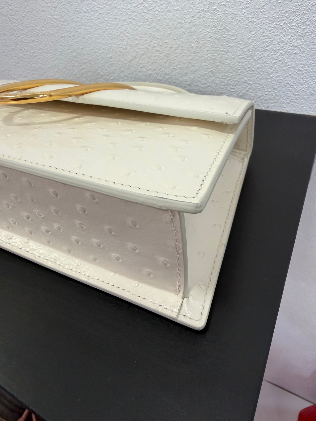 Jacquemus Le Grand Bambino Frame effetto struzzo