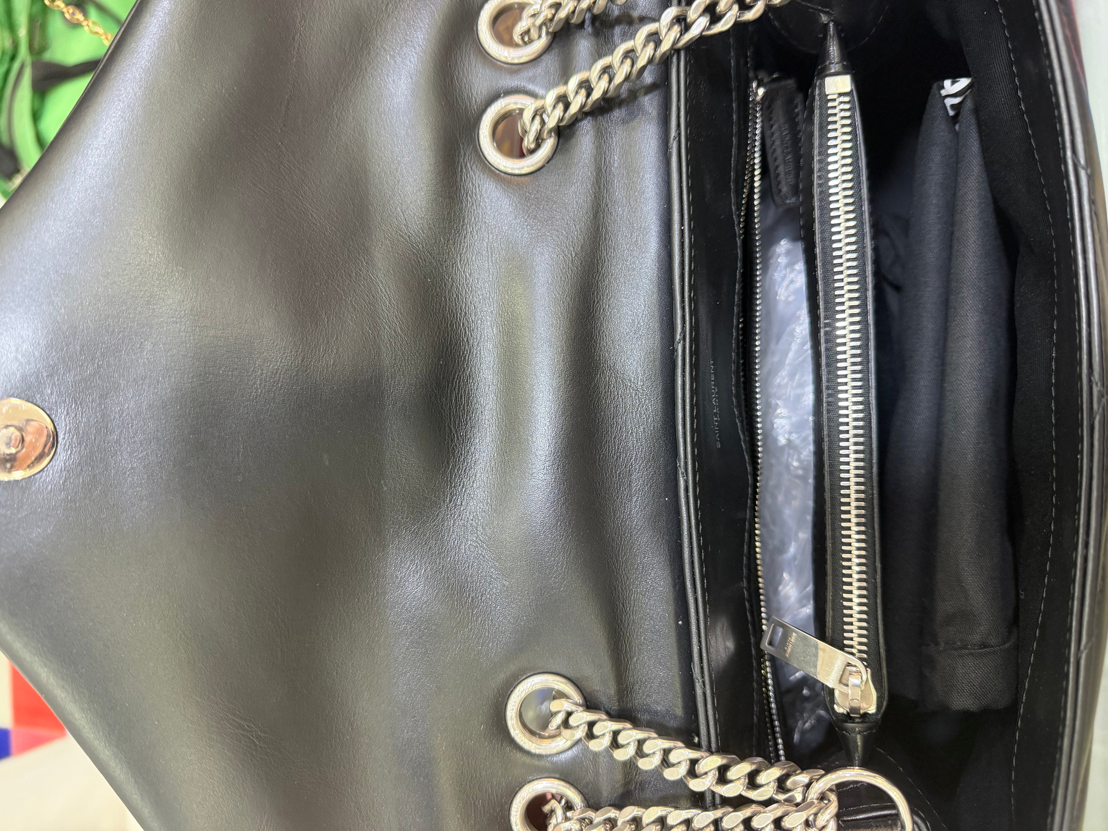 Saint Laurent Lou Lou Media
