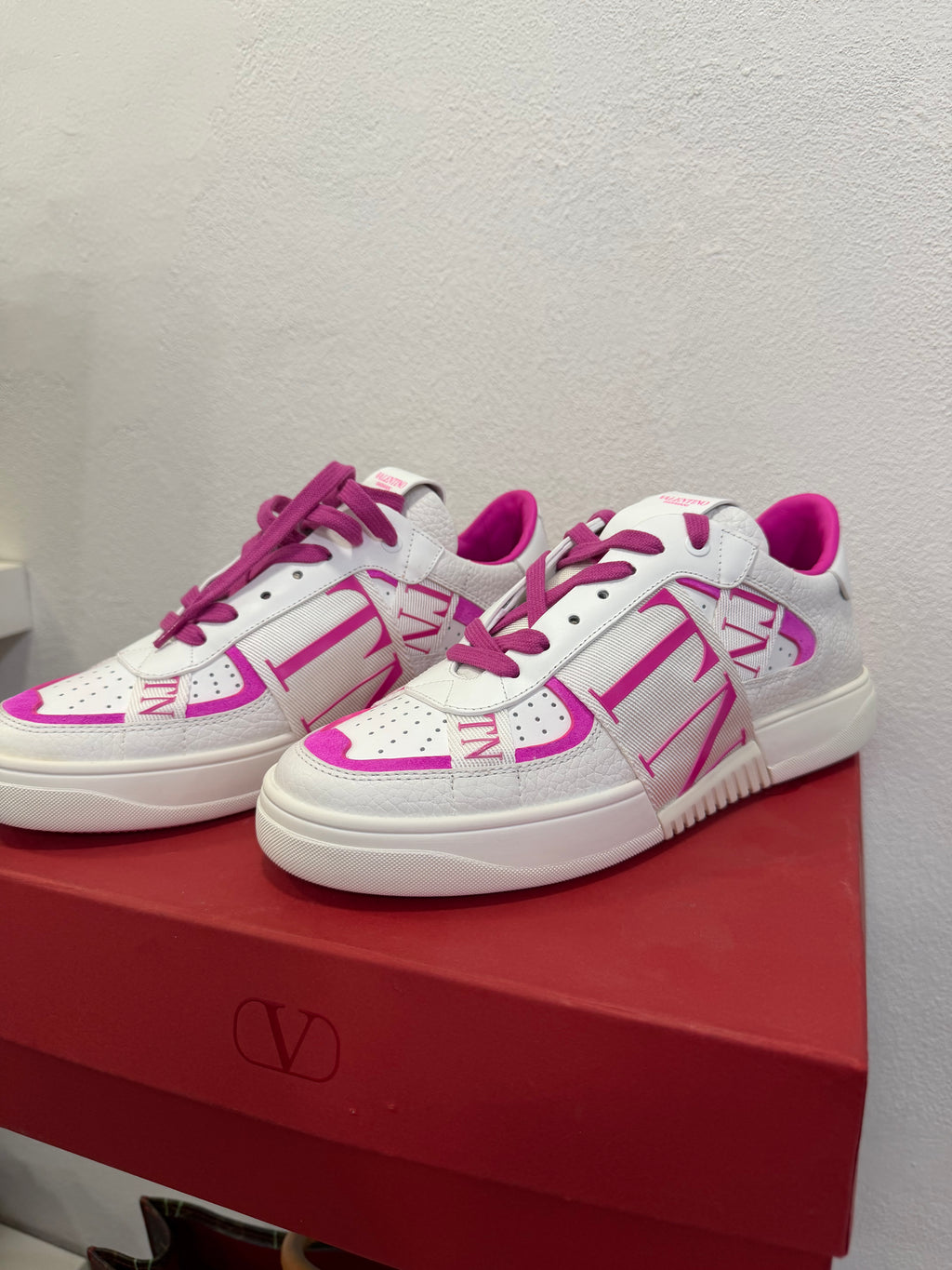 Valentino Garavani Sneakers 38