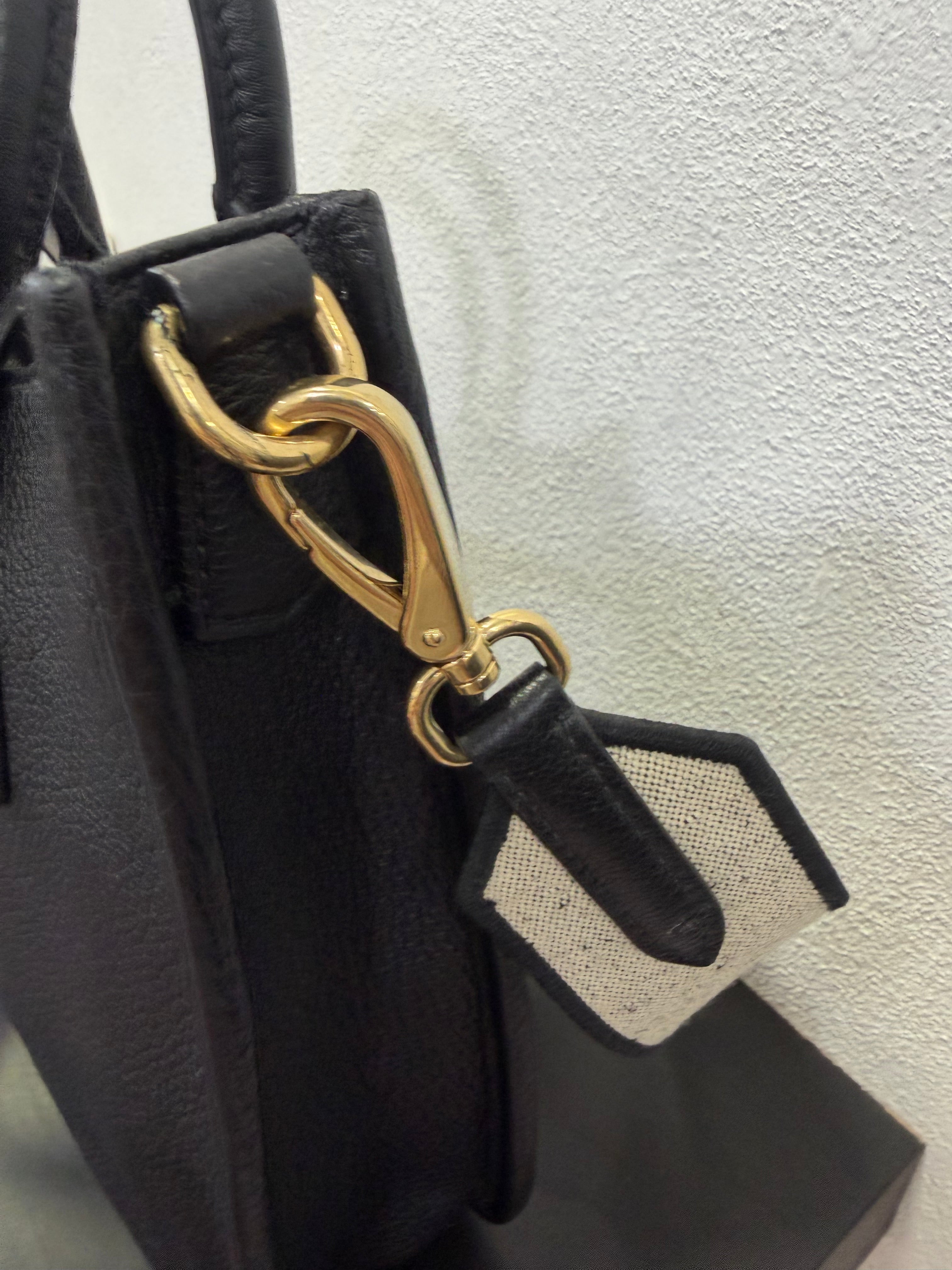 Miu Miu Borsa a tracolla in vitello Daino
