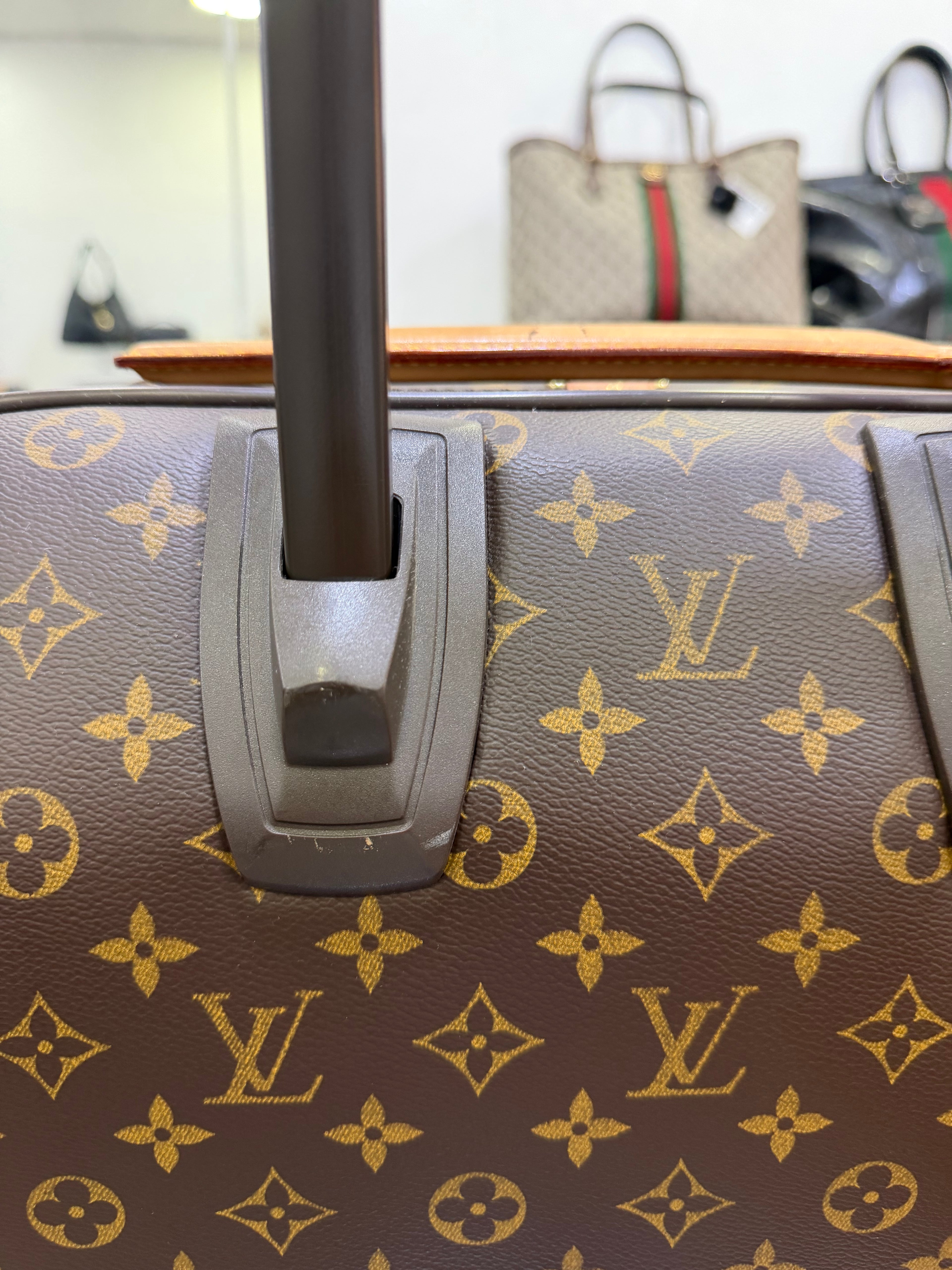 Louis Vuitton Pegase 55 Monogram