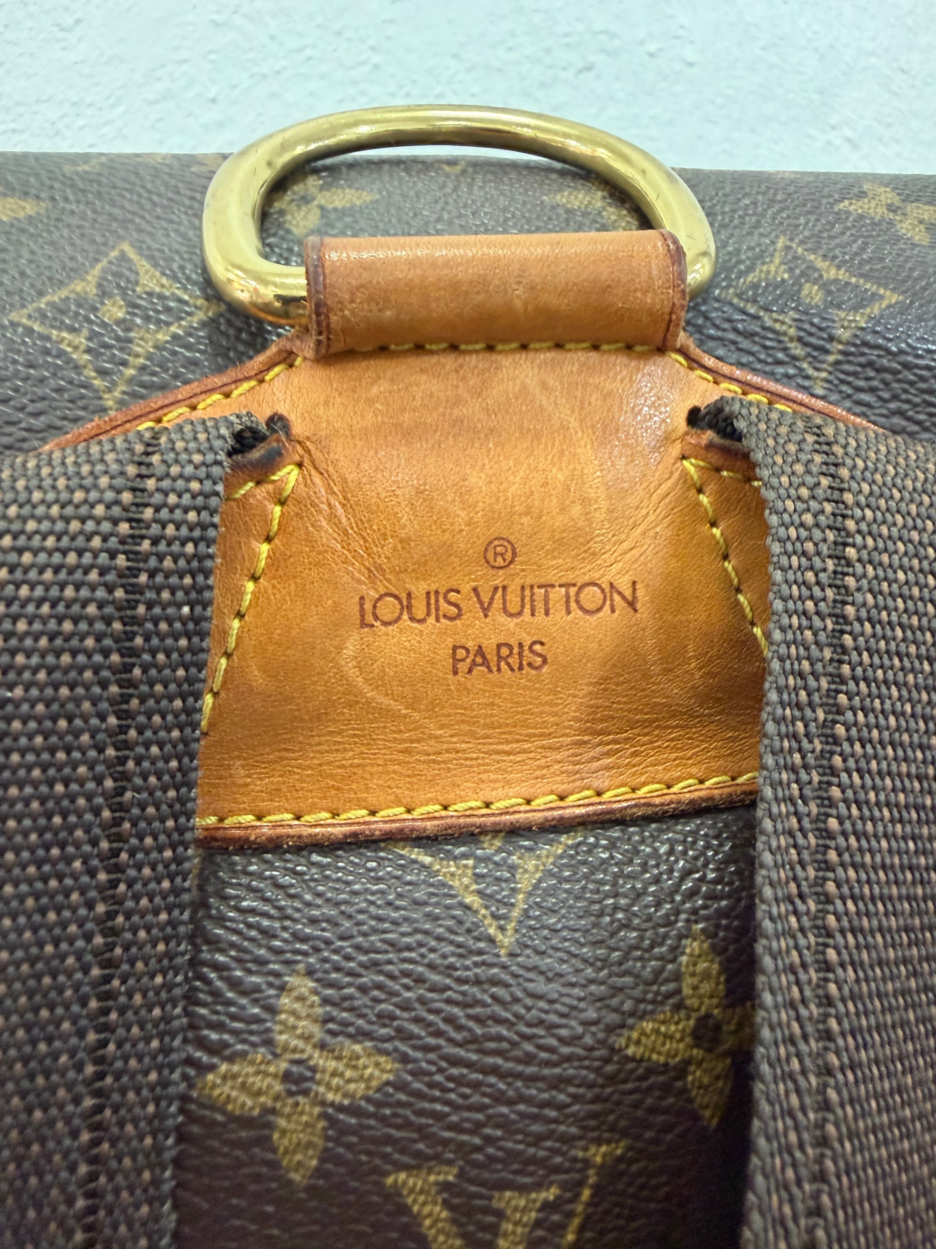 Louis Vuitton Montsouris MM