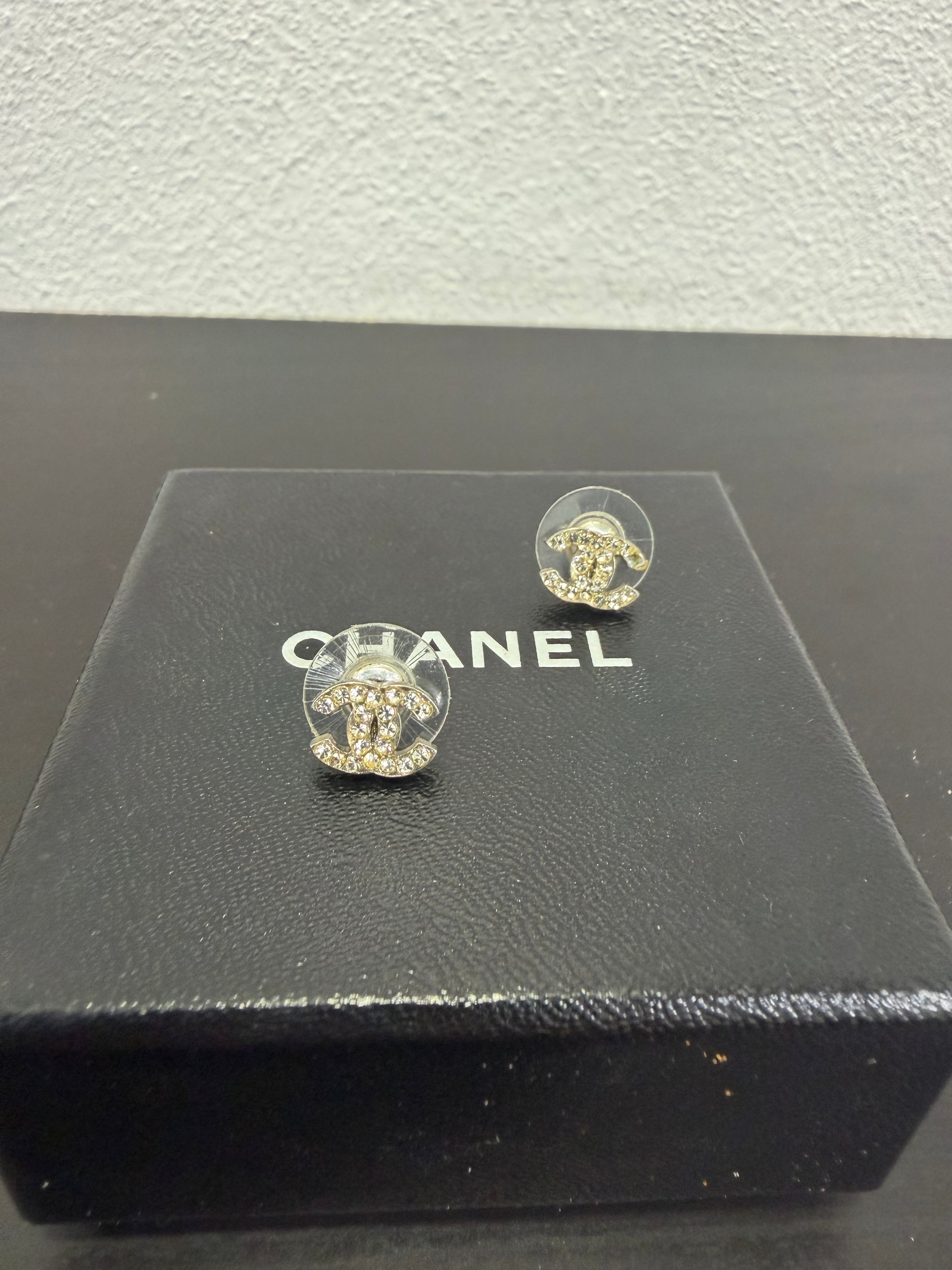 Chanel orecchini CC mini