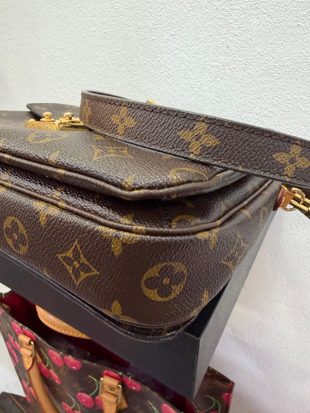 Louis Vuitton Metis Monogram