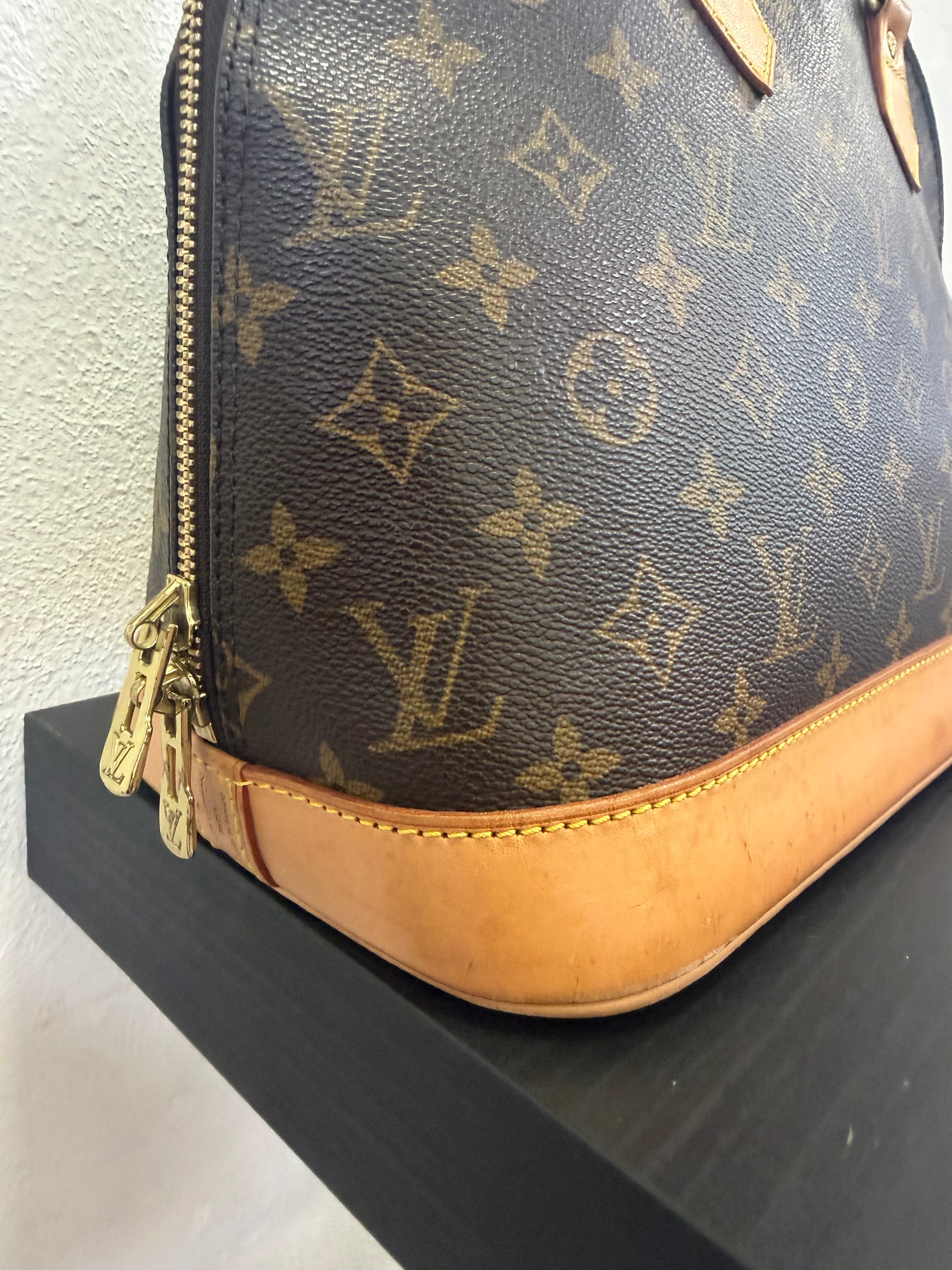 Louis Vuitton Alma PM