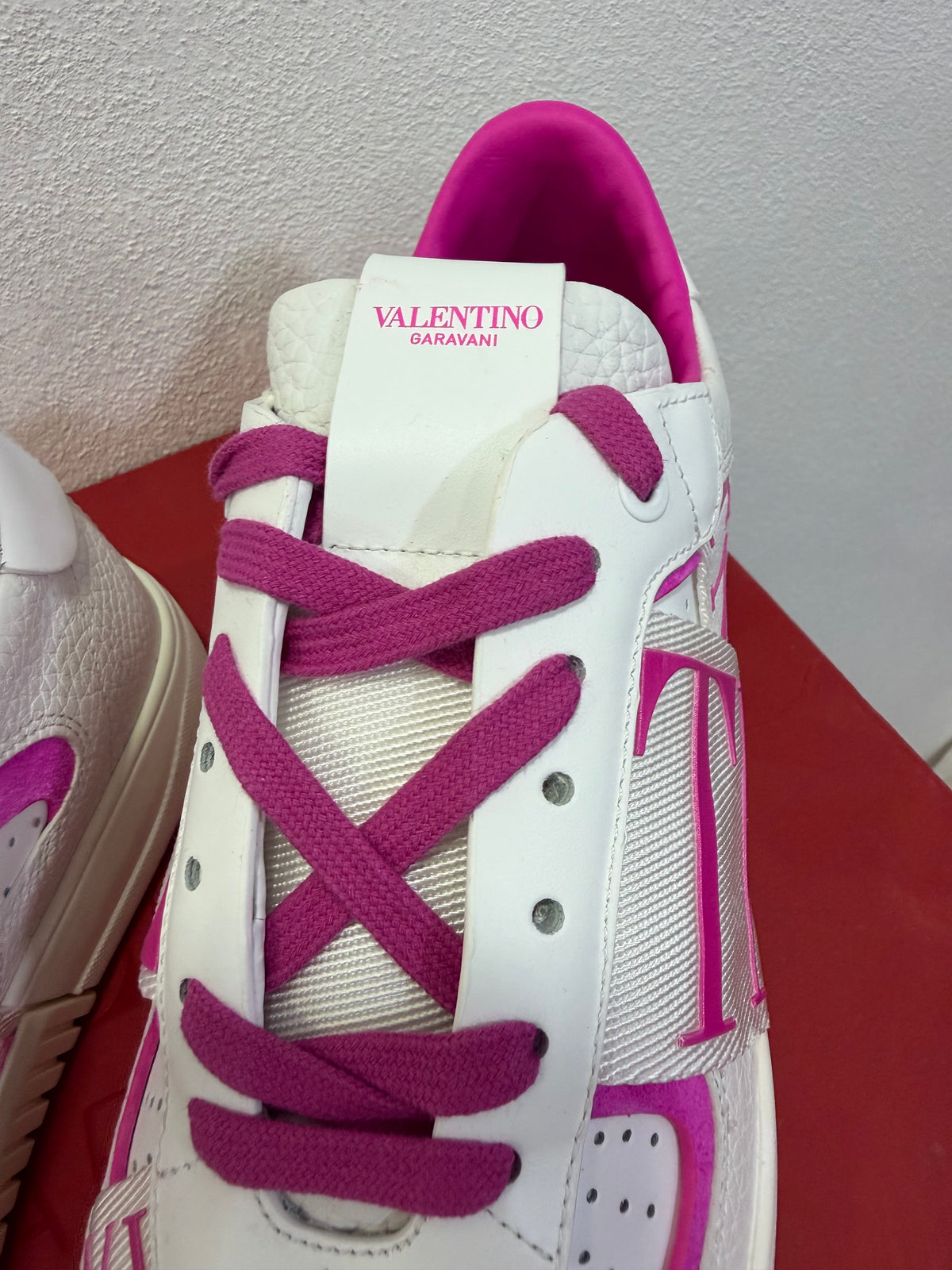 Valentino Garavani Sneakers 38