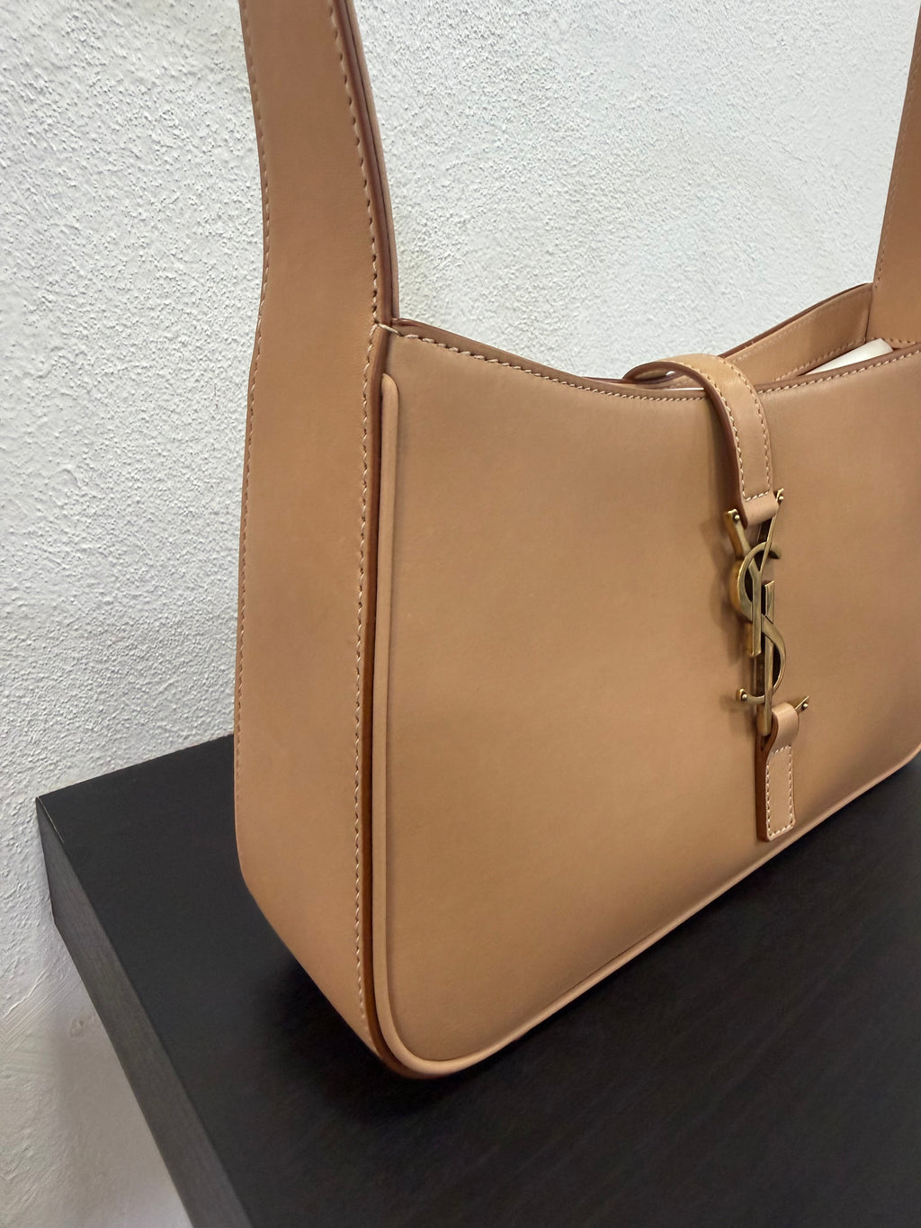 Saint Laurent Le 5 a 7 Hobo Grande
