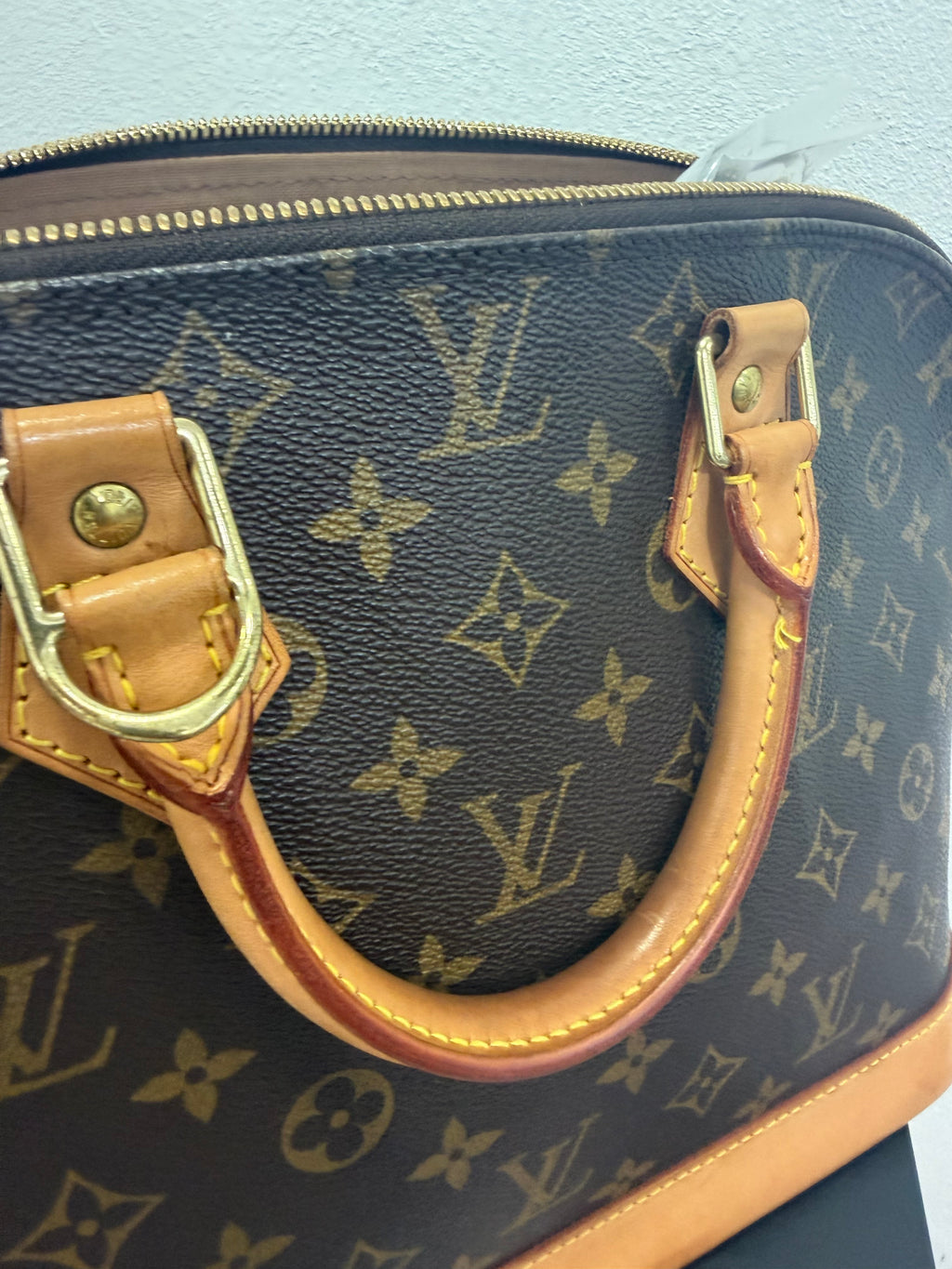 Louis Vuitton Alma PM