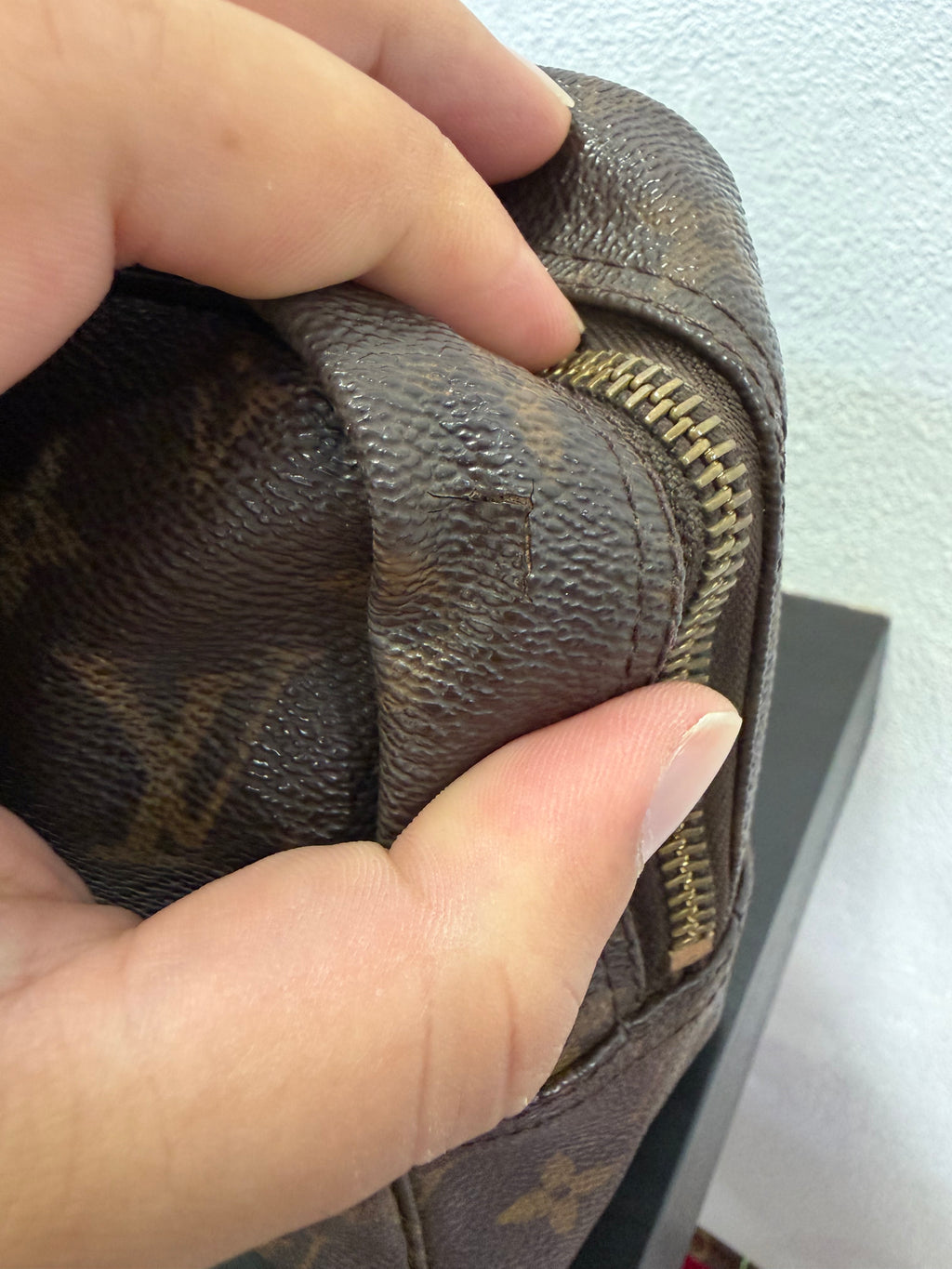 Louis Vuitton trousse 28
