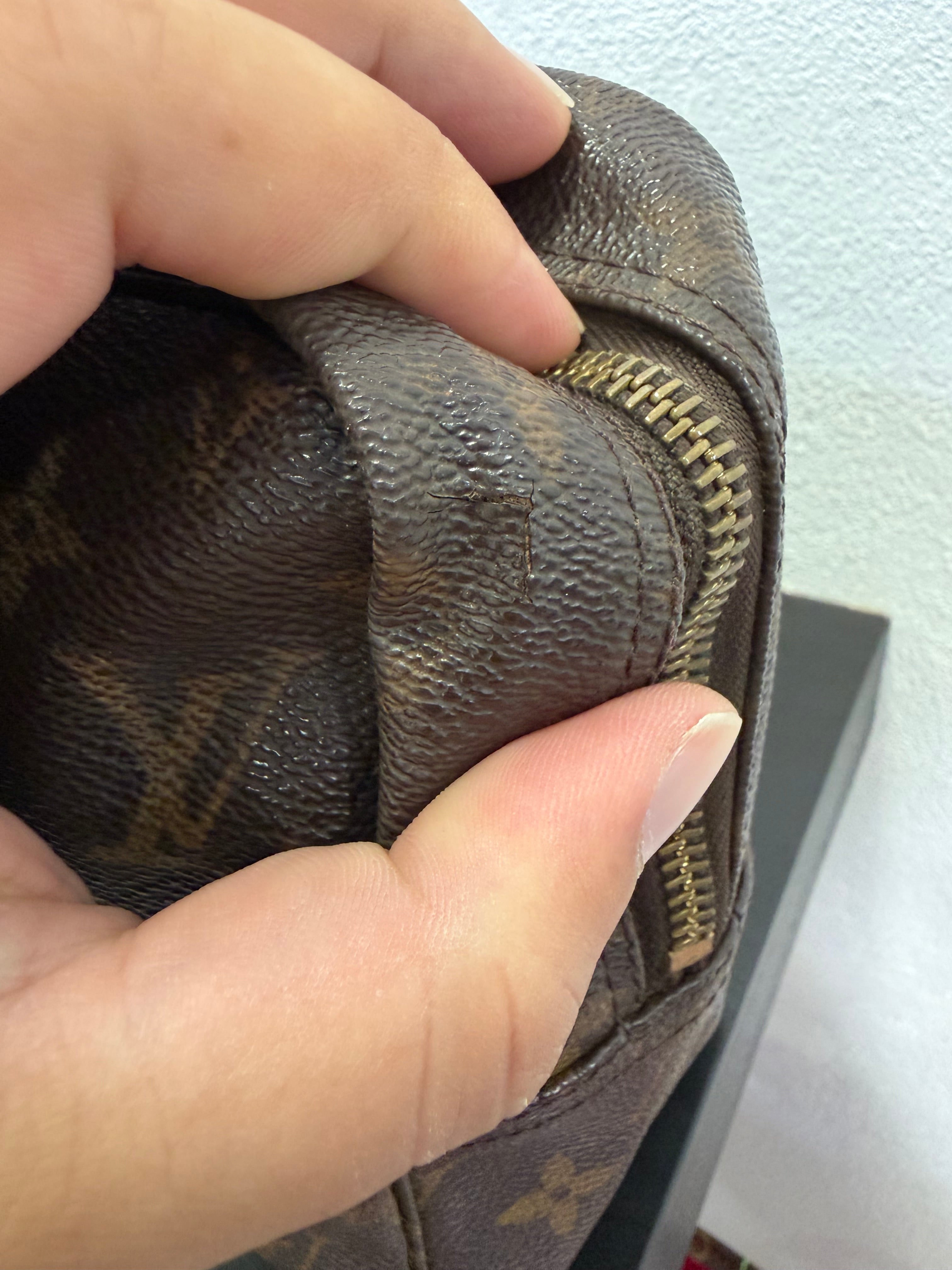 Louis Vuitton trousse 28