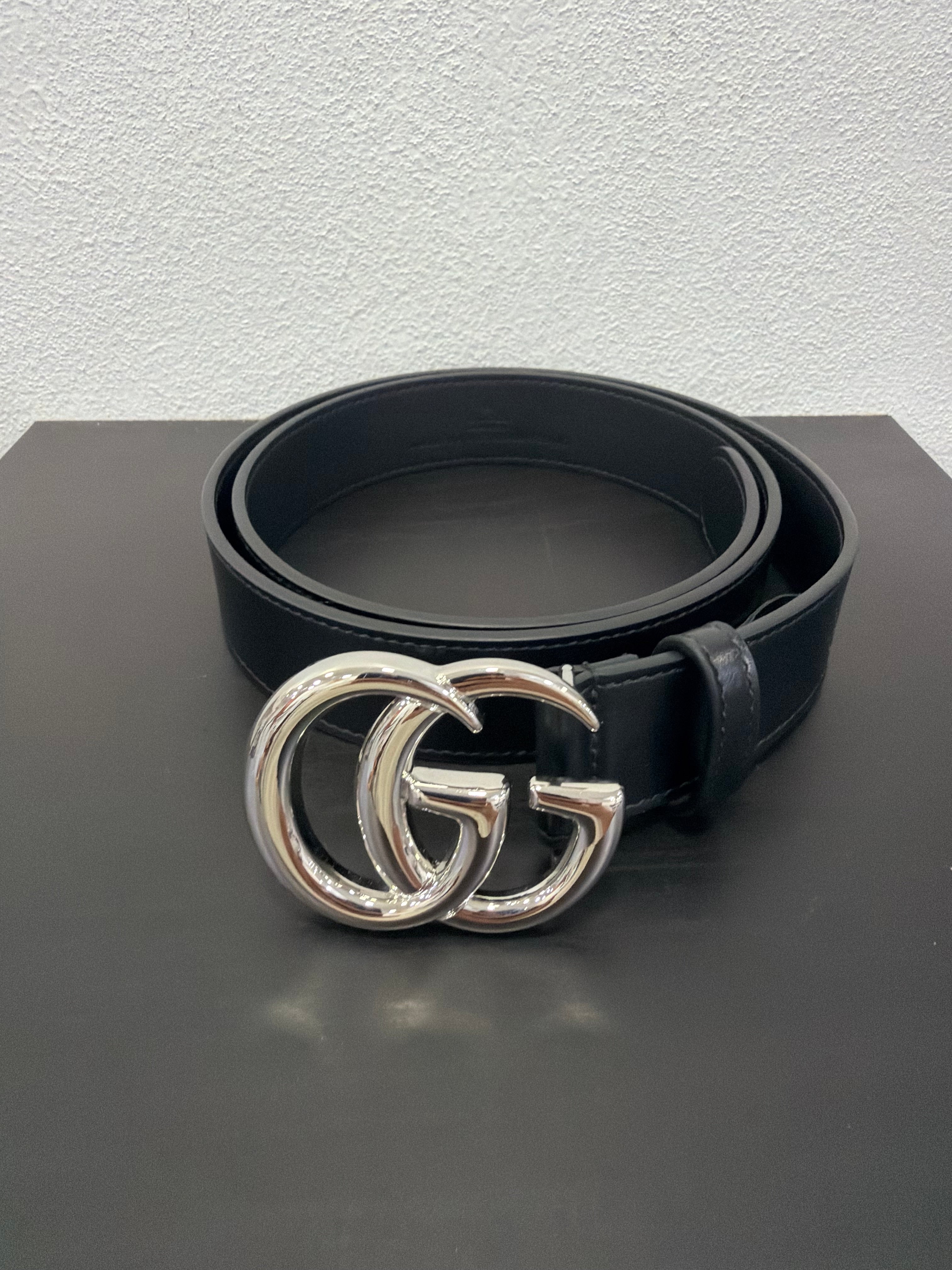 Gucci cintura GG in pelle nera