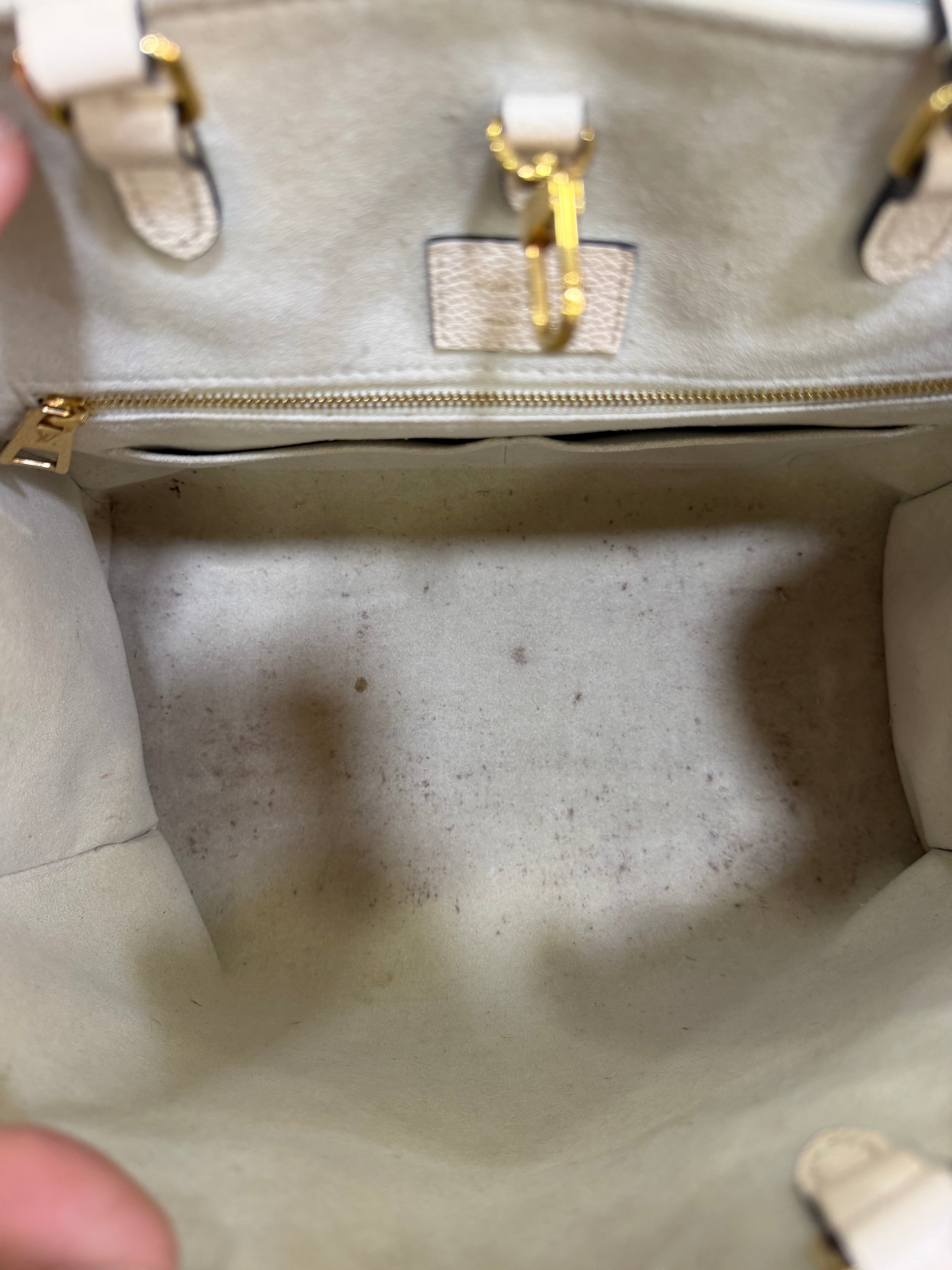 Louis Vuitton Onthego MM Empreinte