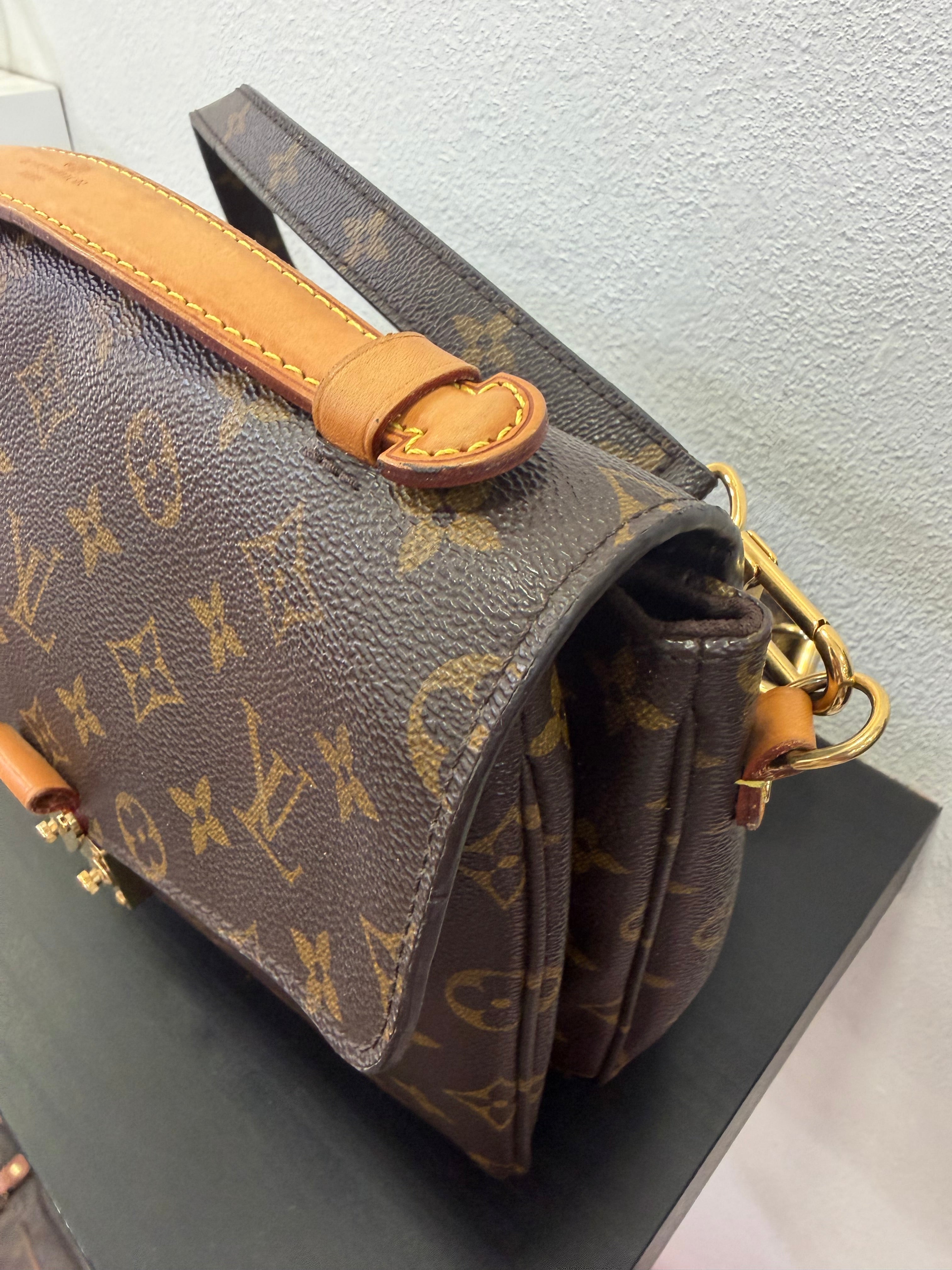 Louis Vuitton Metis Monogram