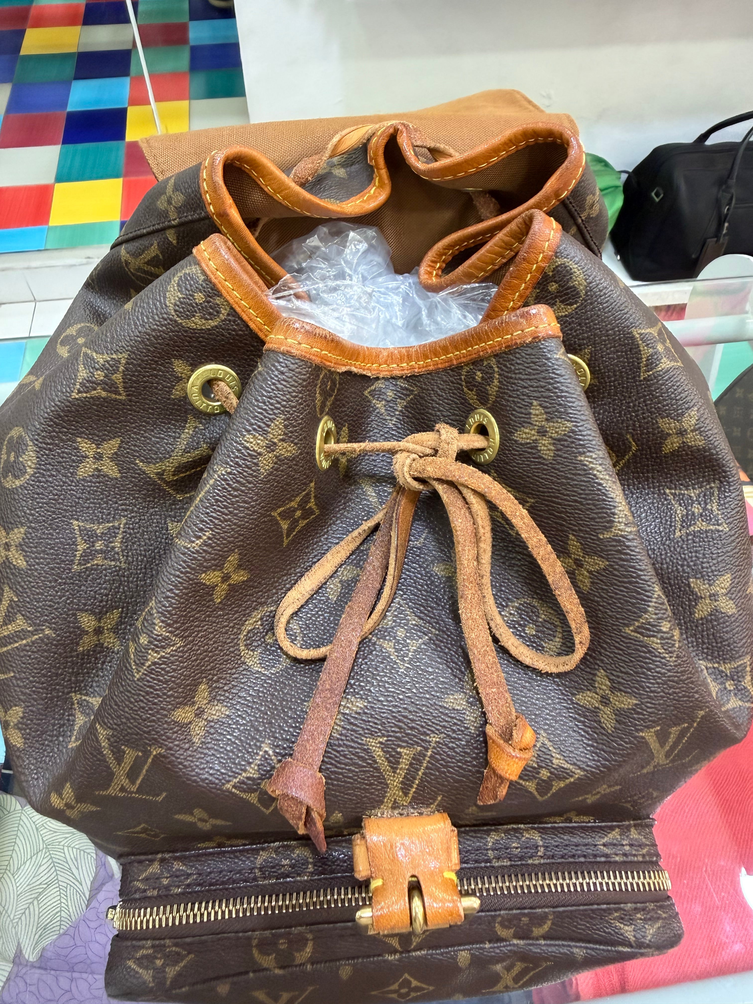 Louis Vuitton Montsouris MM