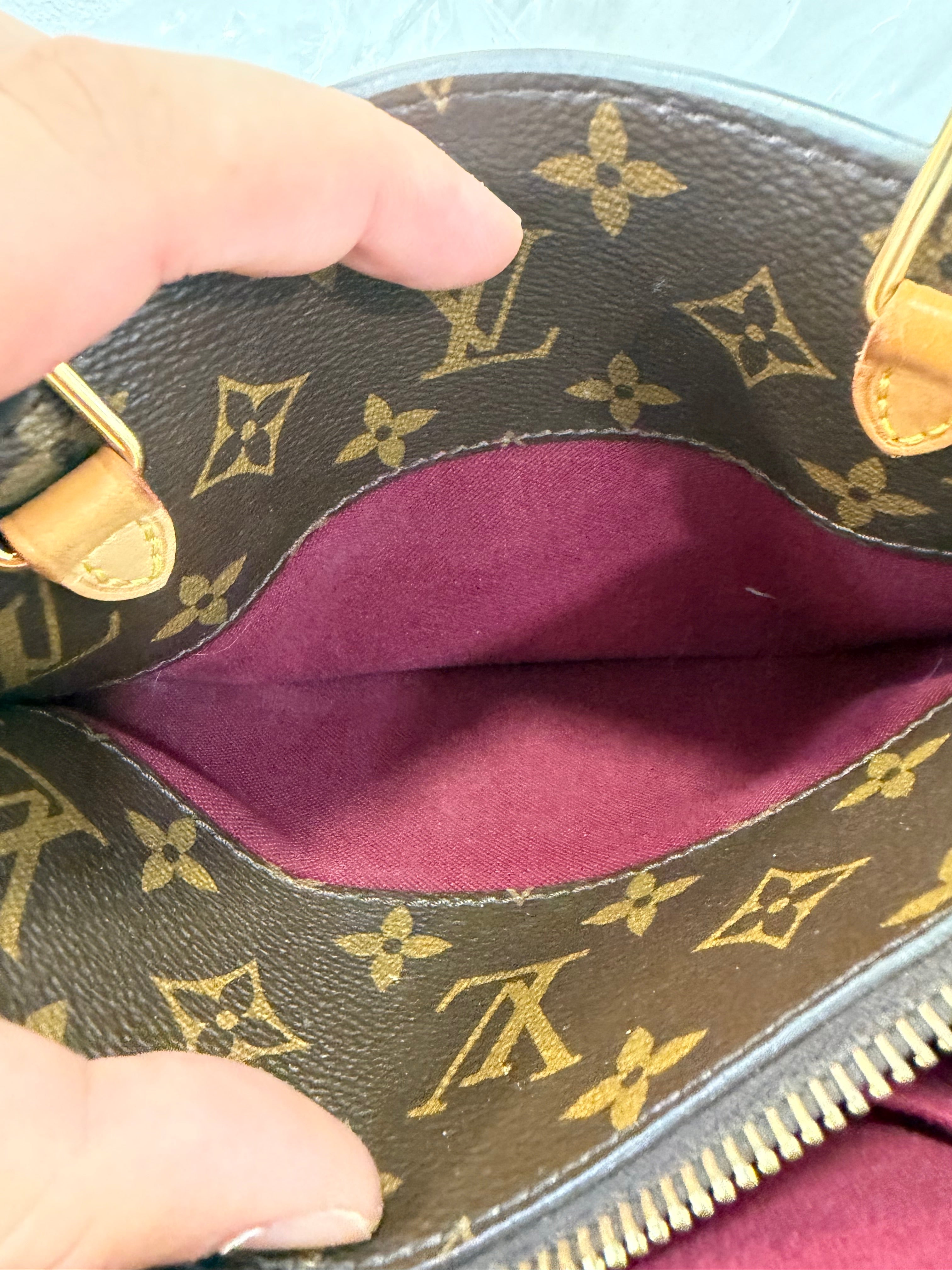 Louis Vuitton Petit Palais Monogram