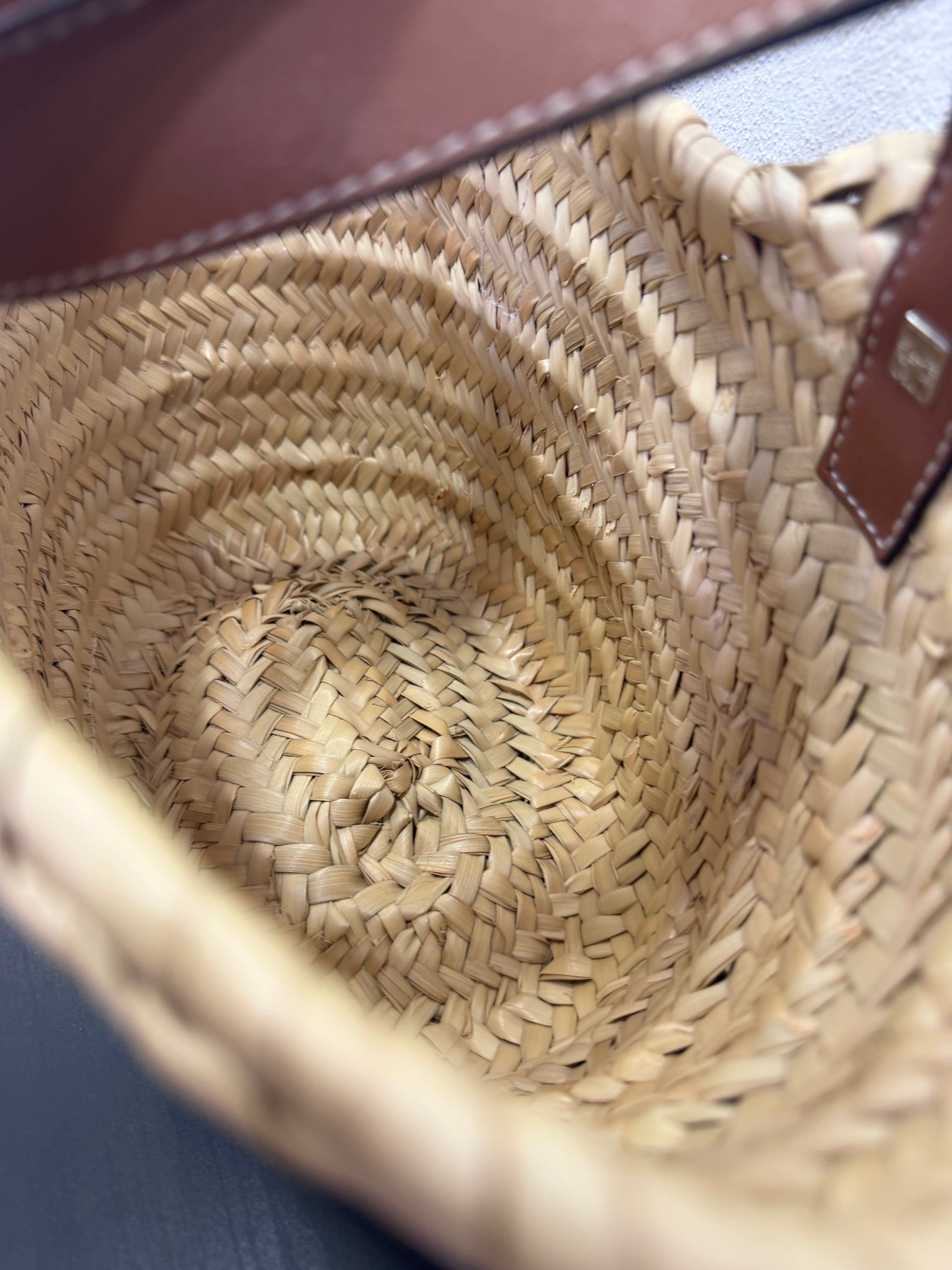 Loewe Cestino