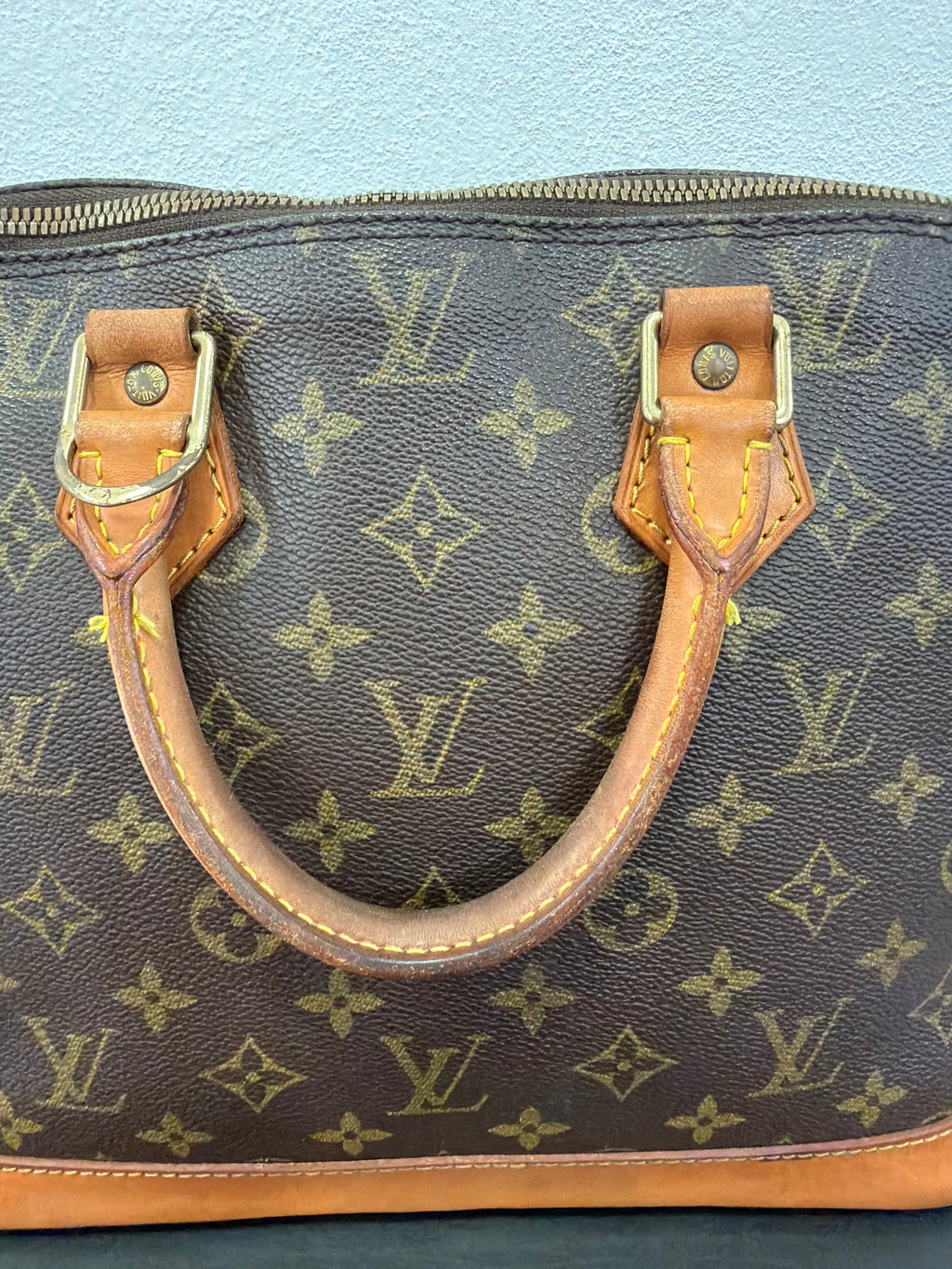 Louis Vuitton Alma PM