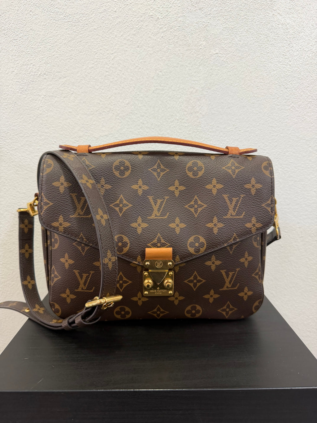 Louis Vuitton Metis Monogram