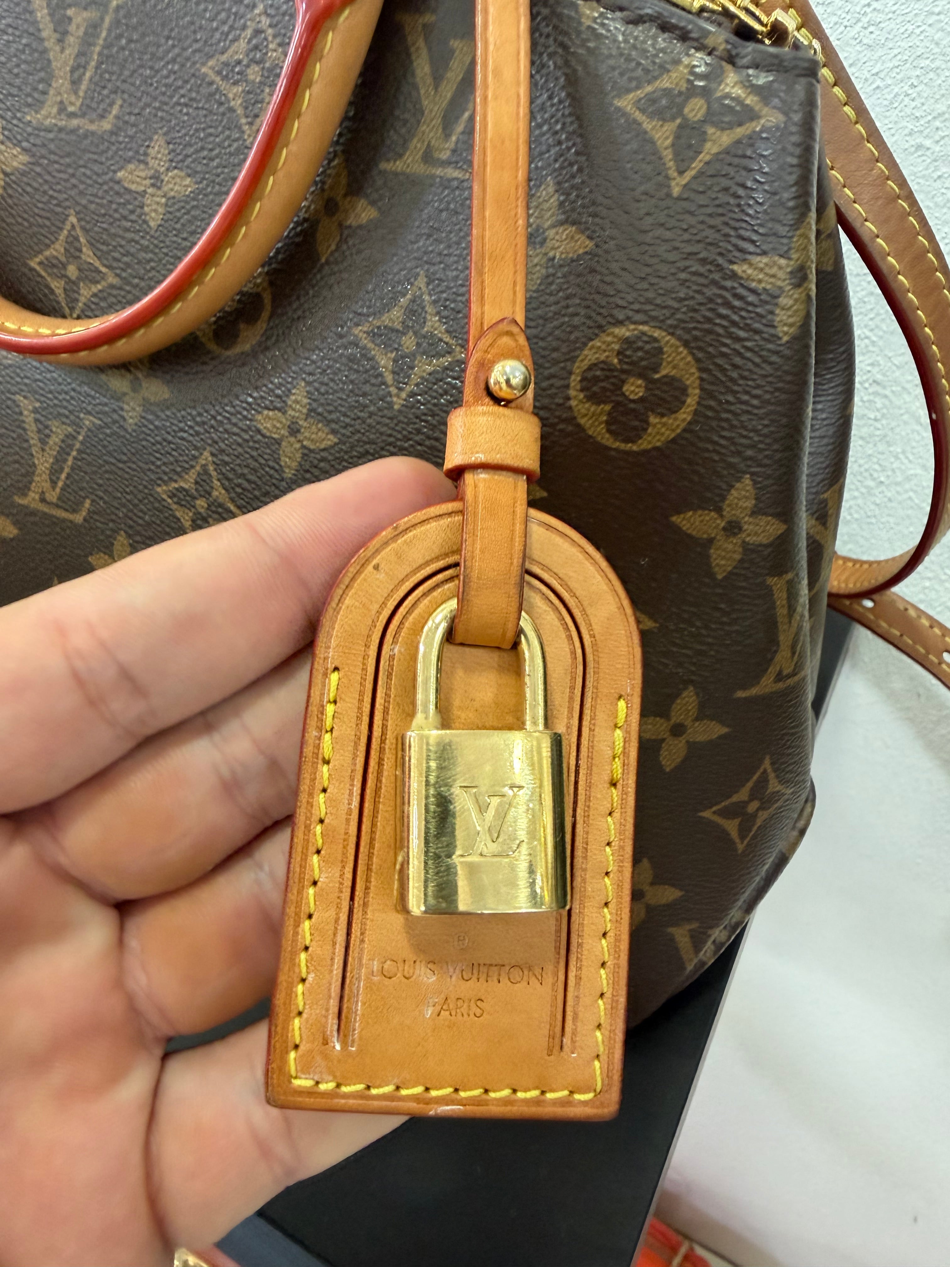 Louis Vuitton Petit Palais Monogram