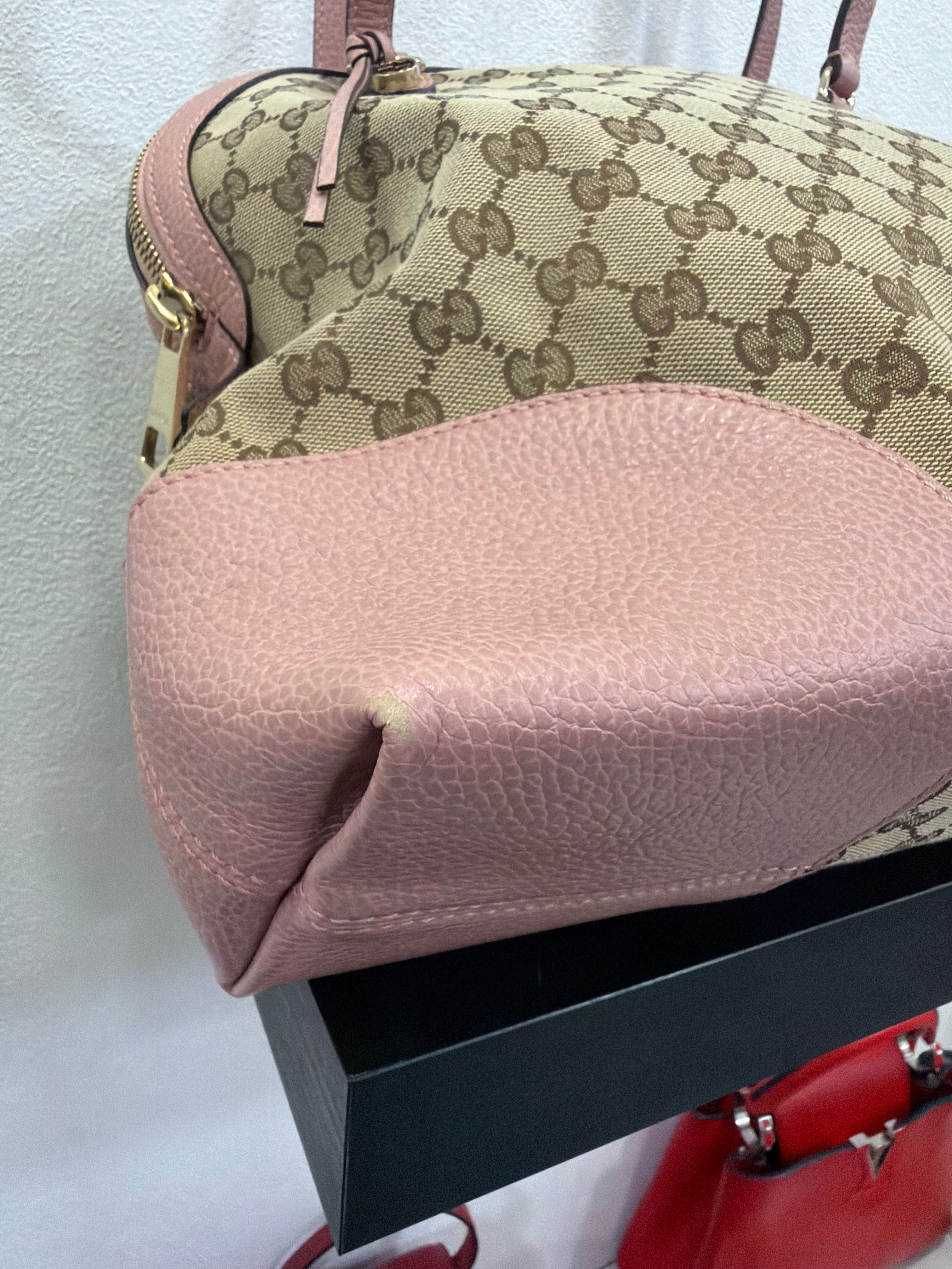 Gucci Bauletto GG supreme