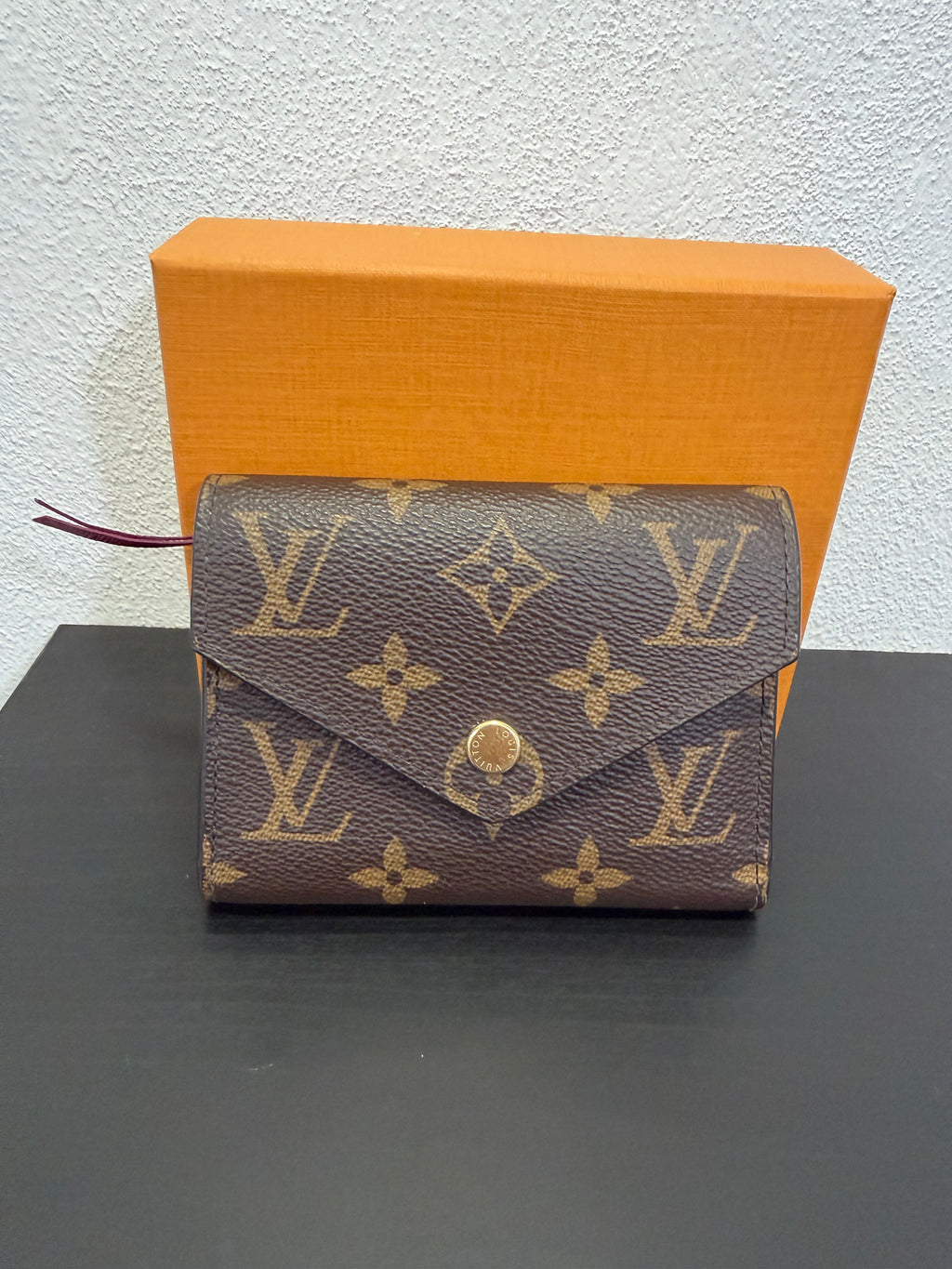 Louis Vuitton Portafogli Victorine Peonia