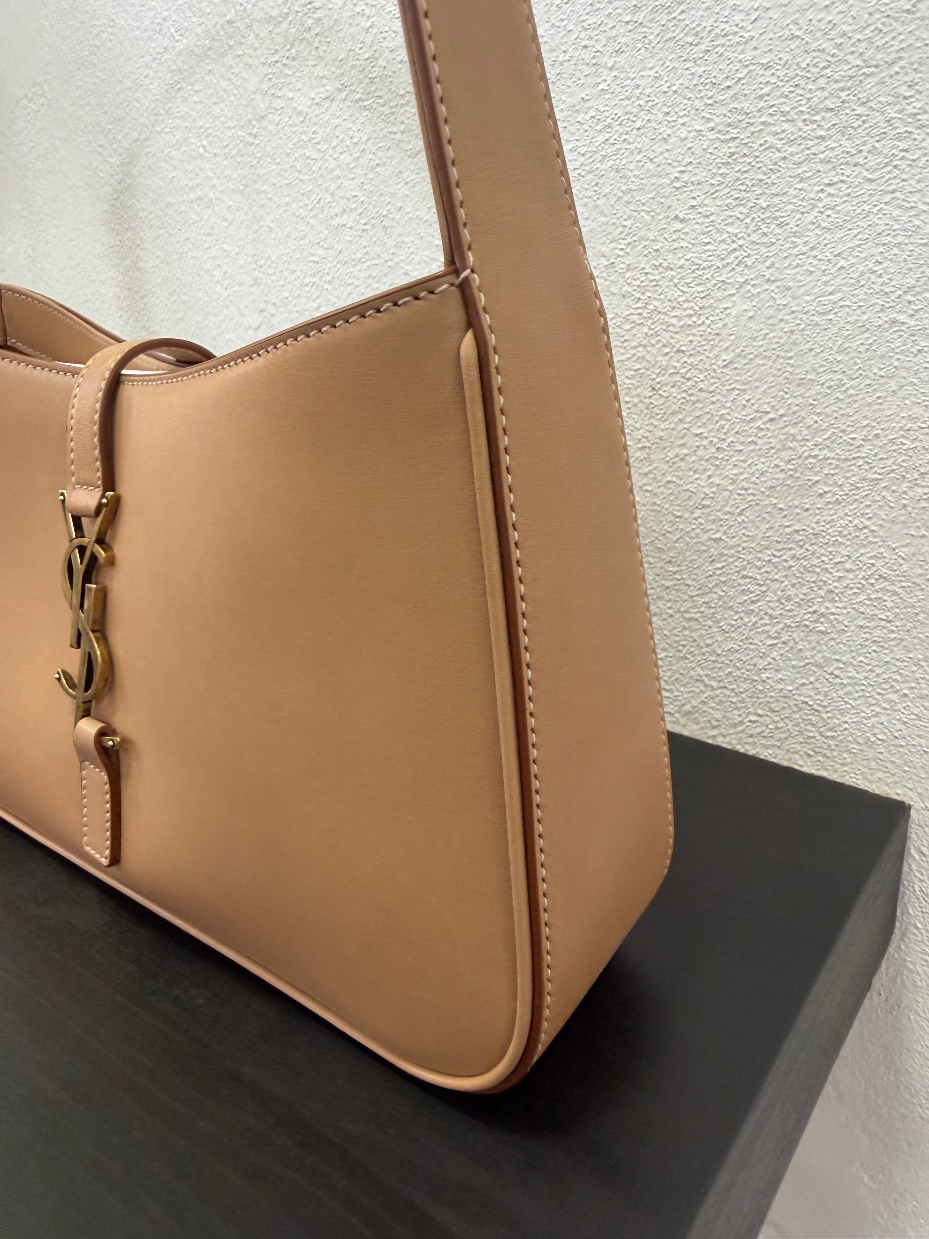 Saint Laurent Le 5 a 7 Hobo Grande