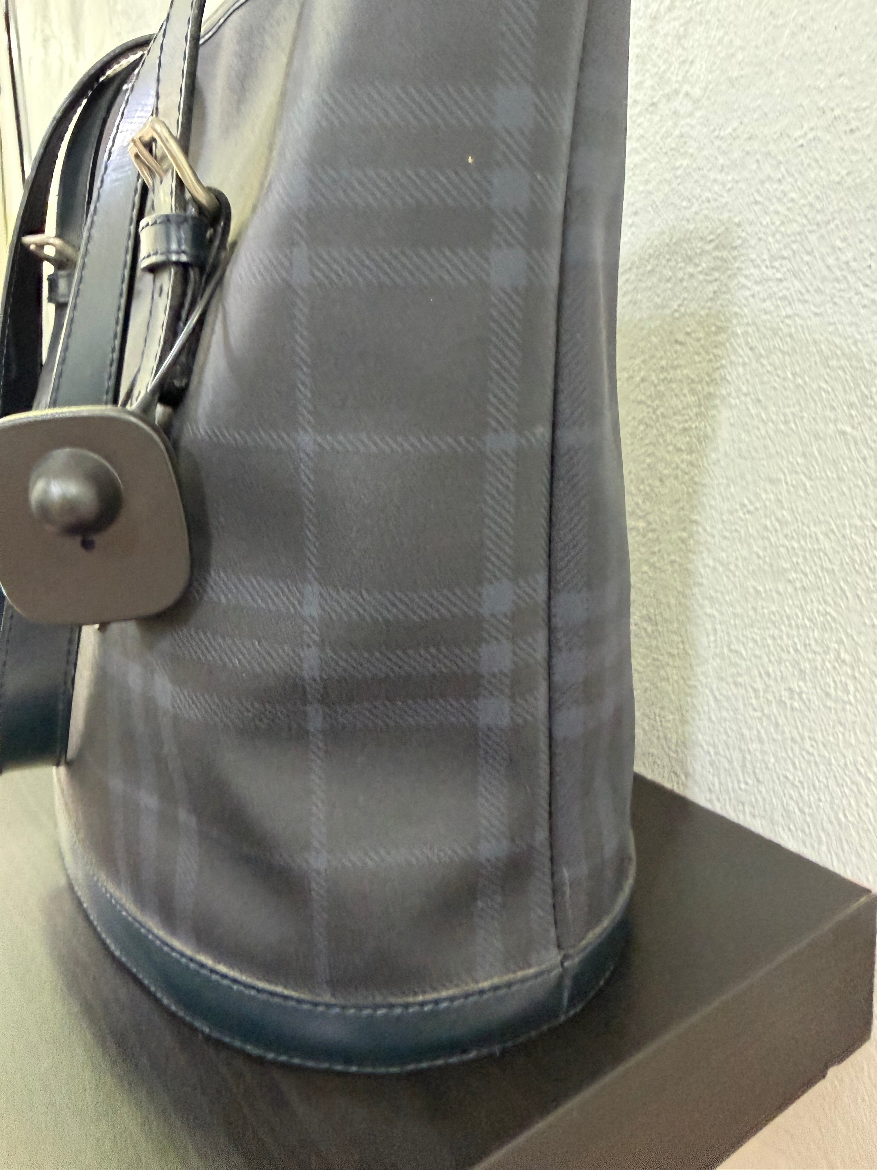 Burberry Bucket Bag Blu Navy