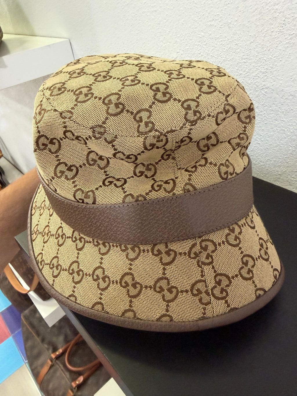 Gucci Bucket Hat GG Supreme