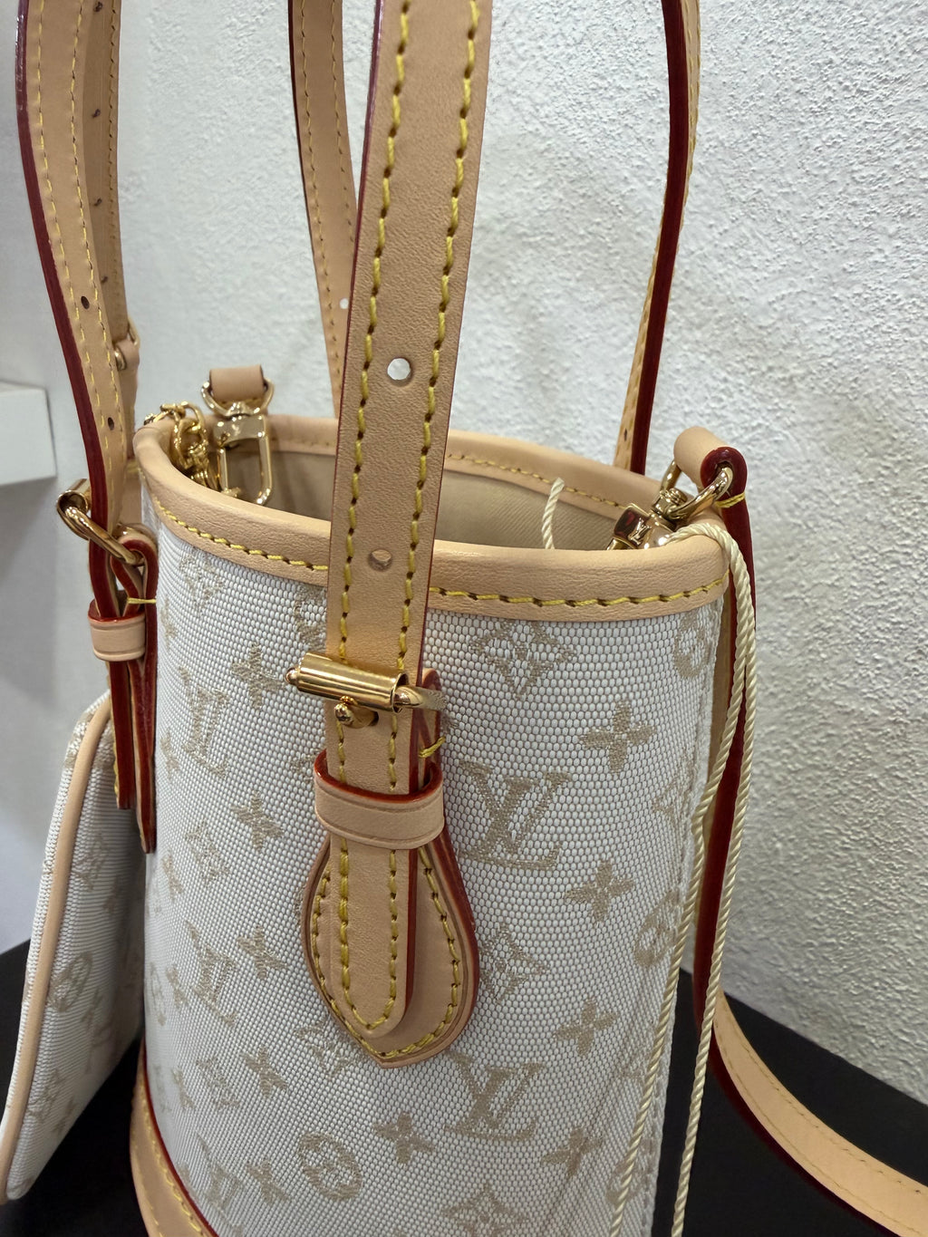 Louis Vuitton Nano Bucket Monog.