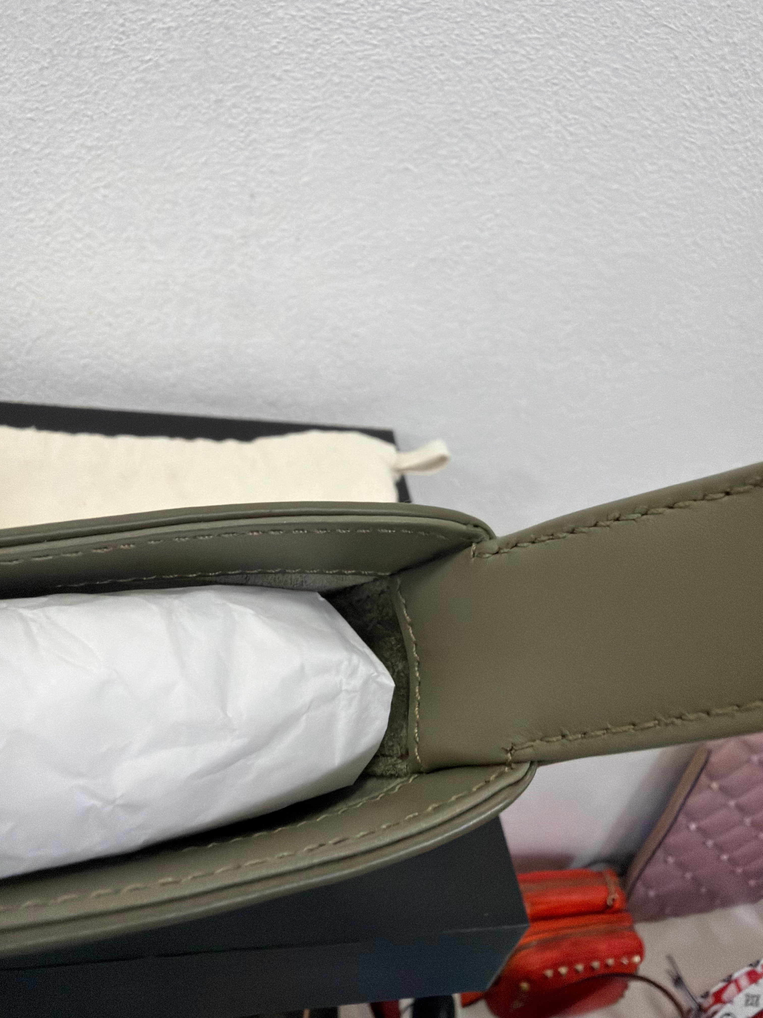 Saint Laurent Le 5 a 7 Hobo Mini
