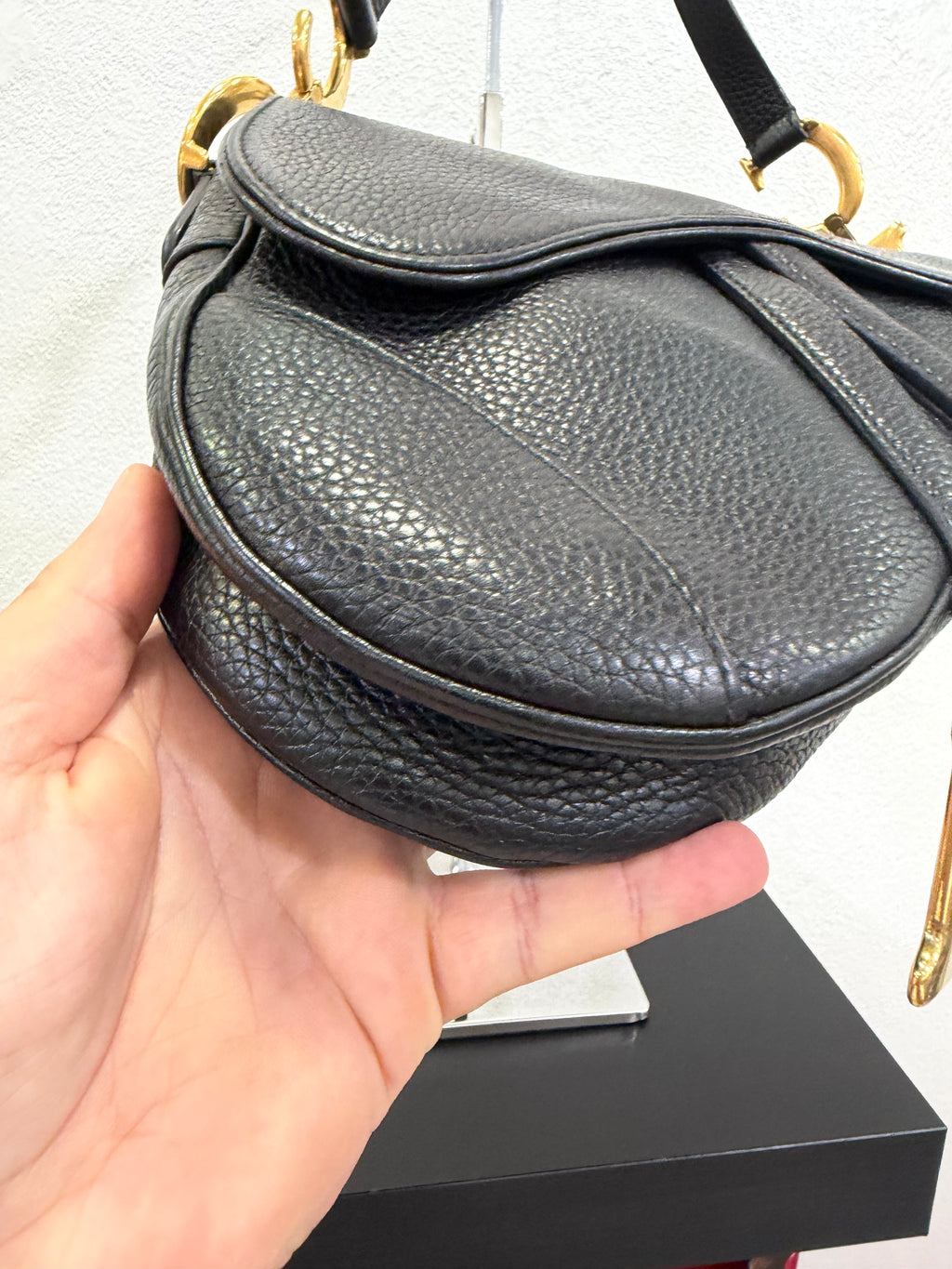 Christian Dior Saddle Nera in pelle granulata