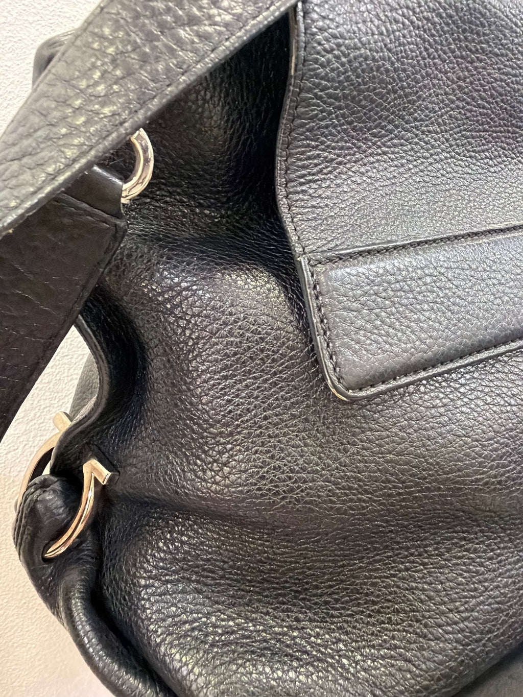 Salvatore Ferragamo Sofia Bag in pelle nera