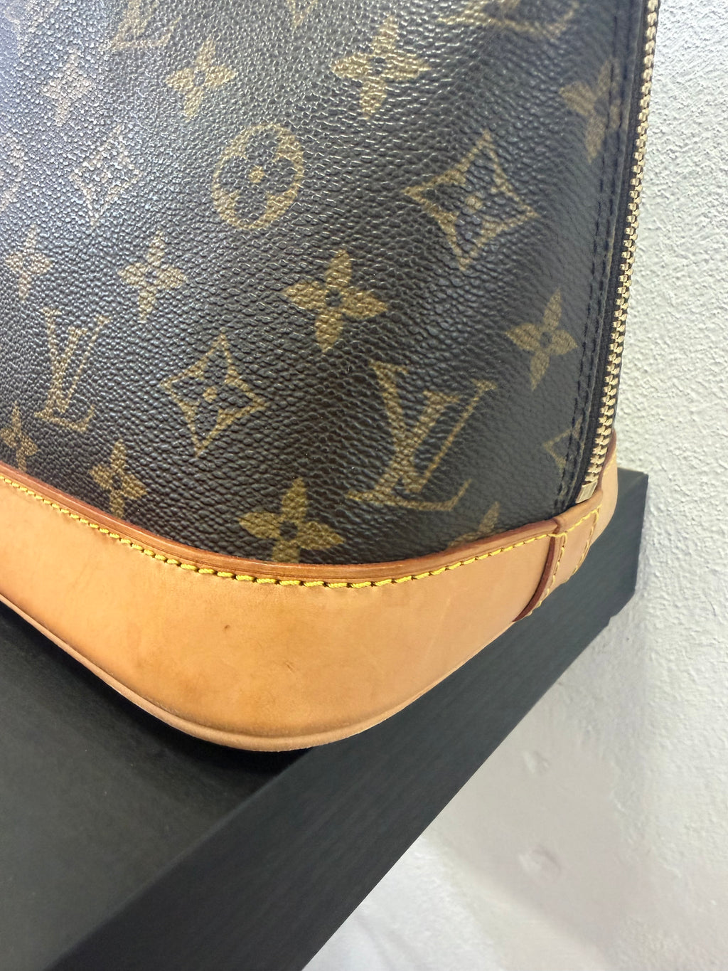 Louis Vuitton Alma PM