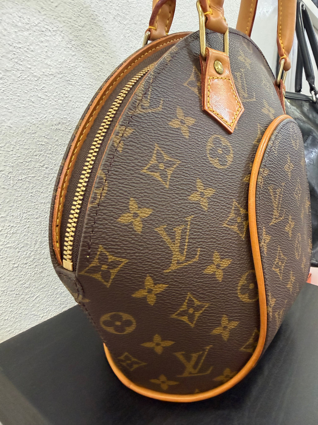 Louis Vuitton Ellipse PM
