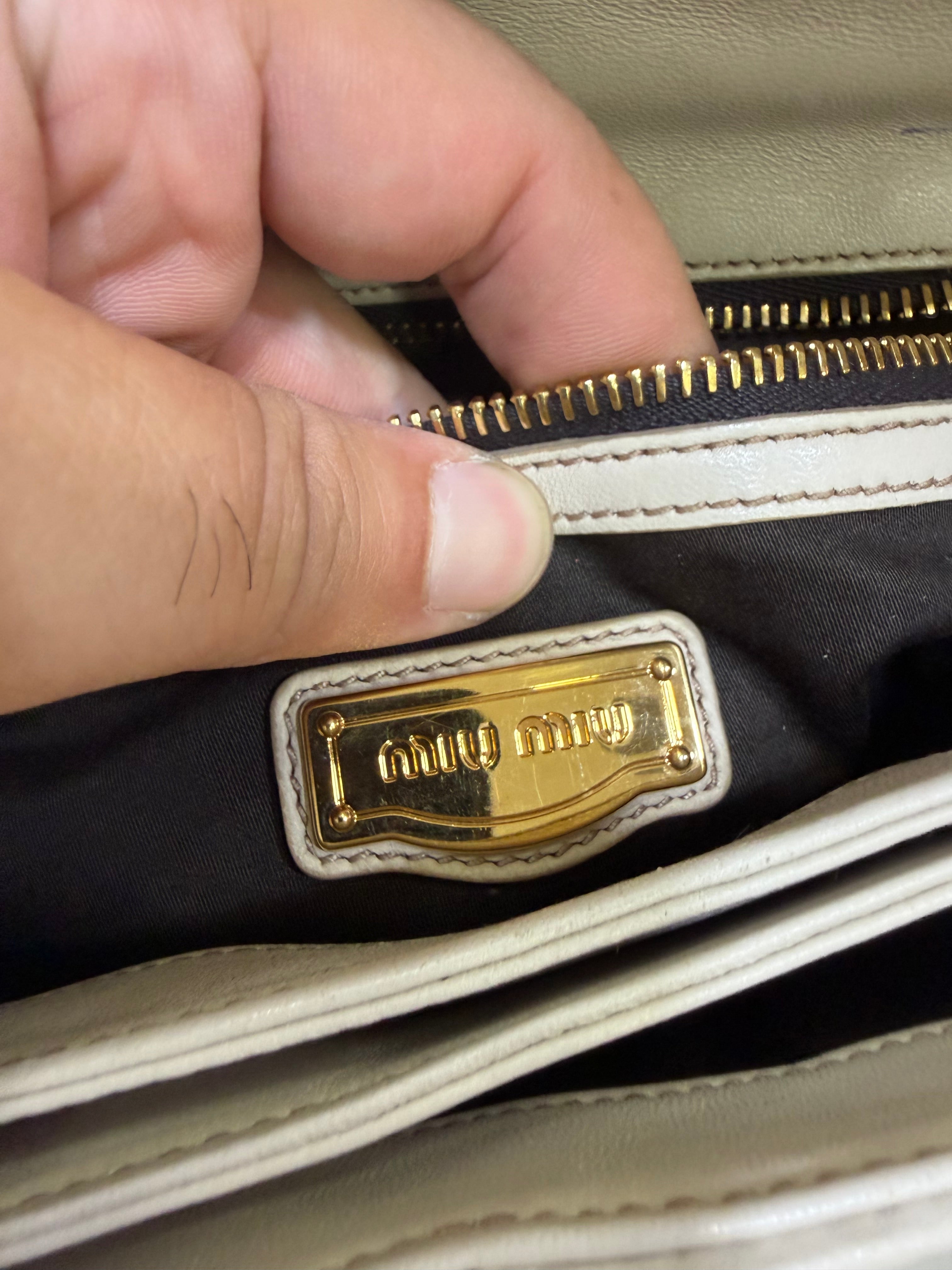 Miu miu Borsa a spalla con pattina