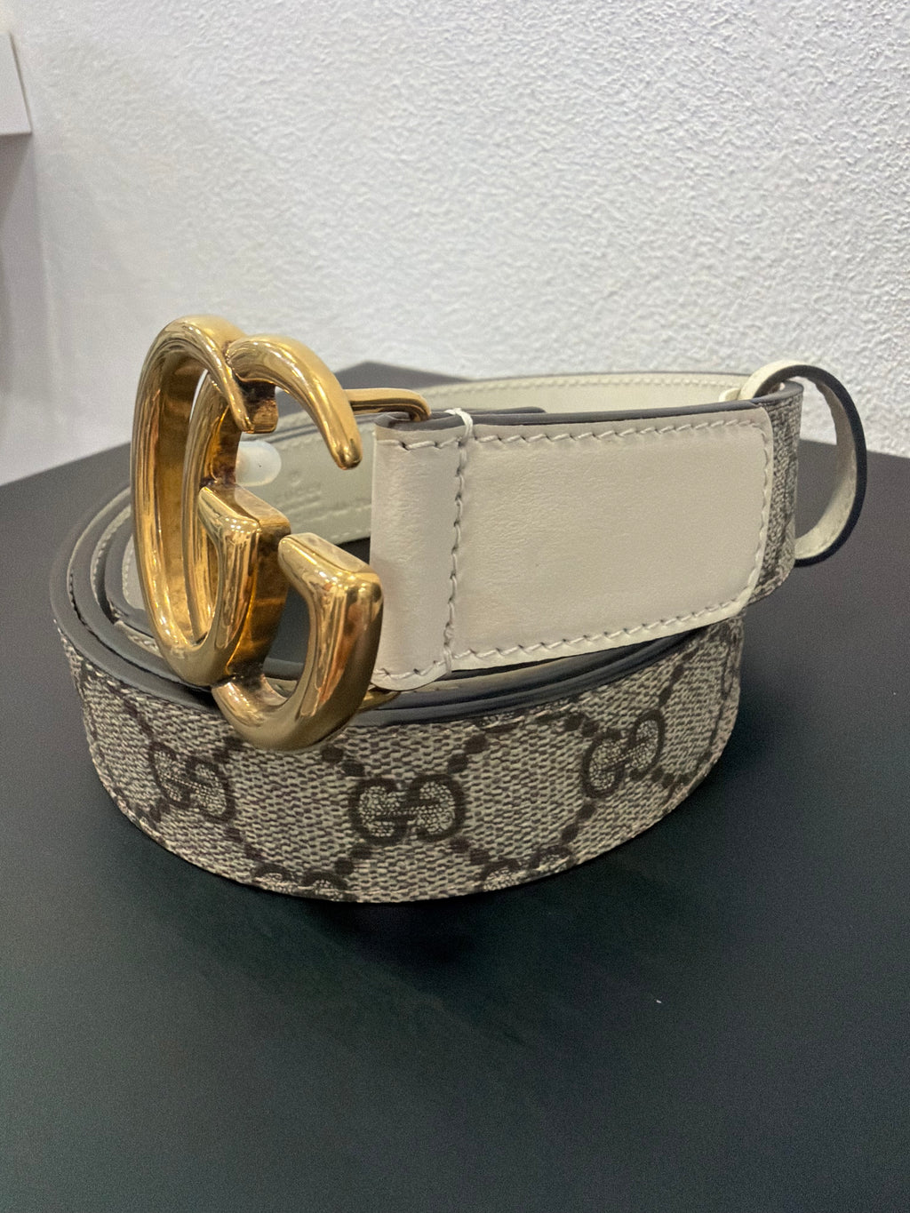 Gucci Cintura in GG con finiture bianco