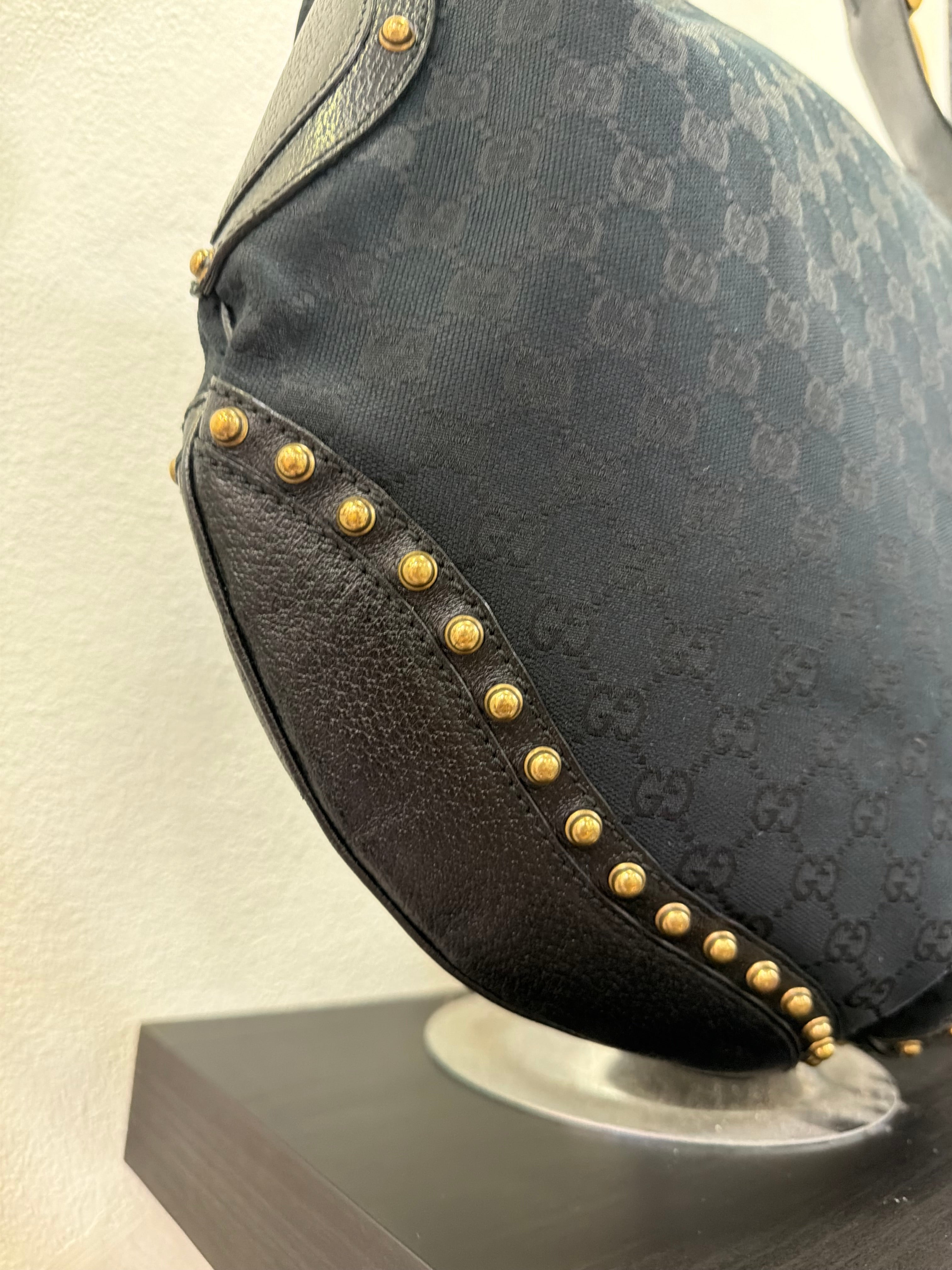 Gucci Pelham Medium