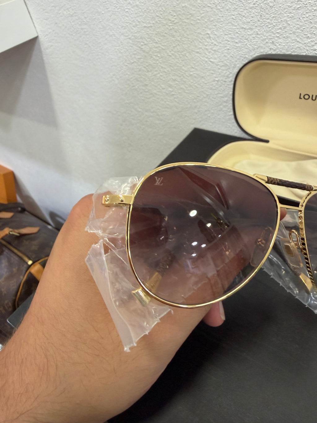 Louis Vuitton Occhiali da sole Aviator Damier