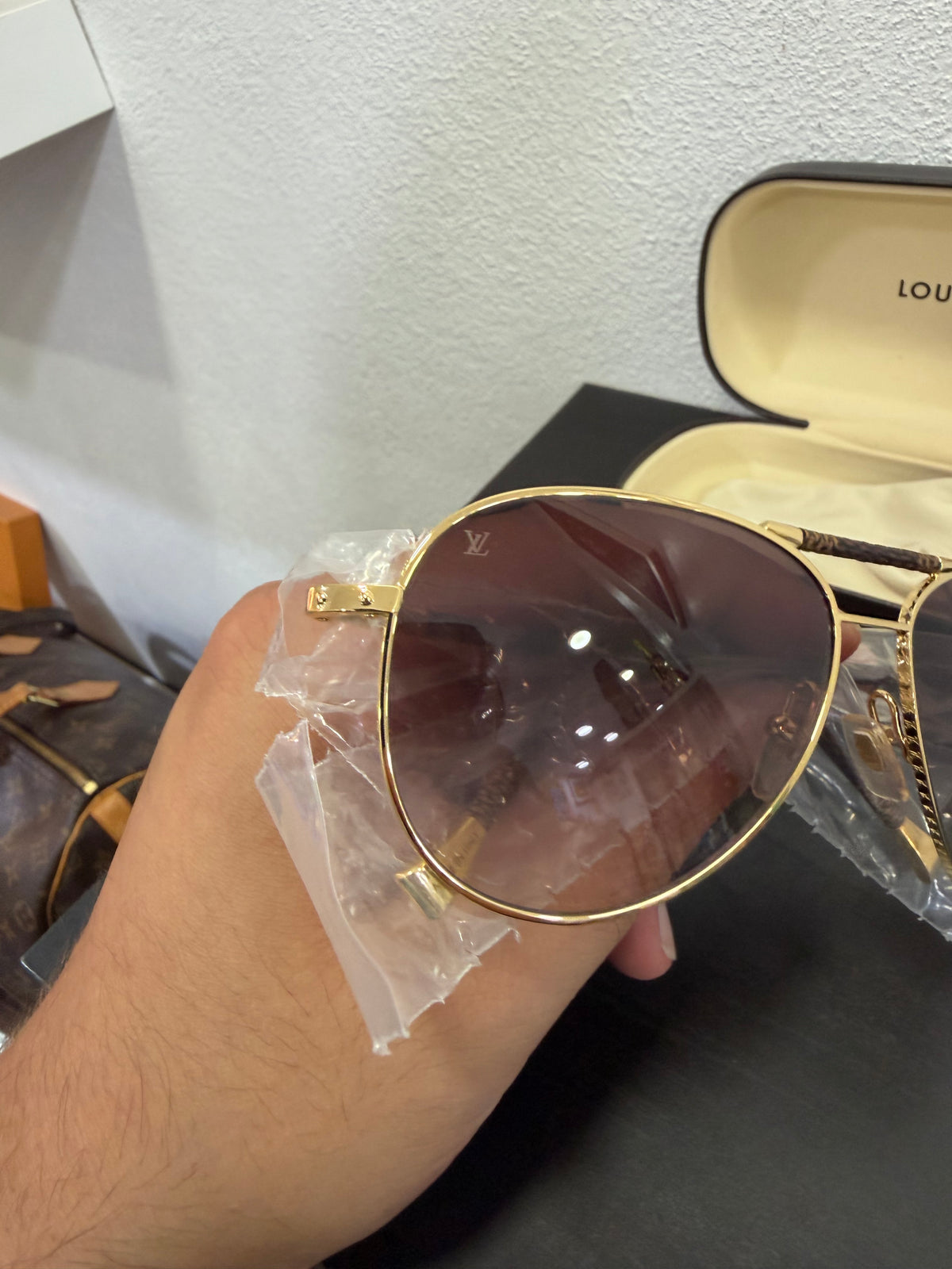 Louis Vuitton Occhiali da sole Aviator Damier