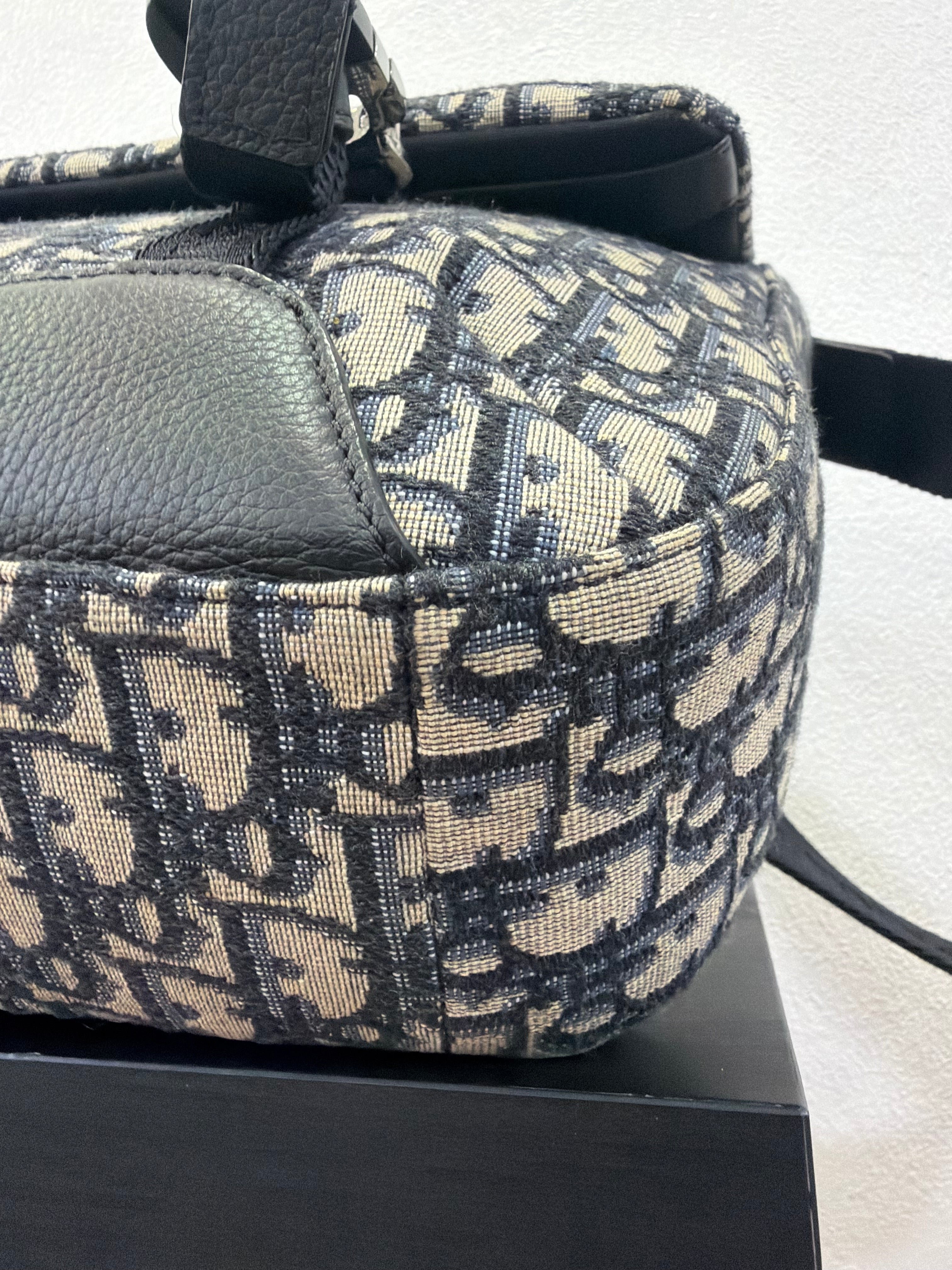 Christian Dior Explorer Messenger Dior oblique jacquard