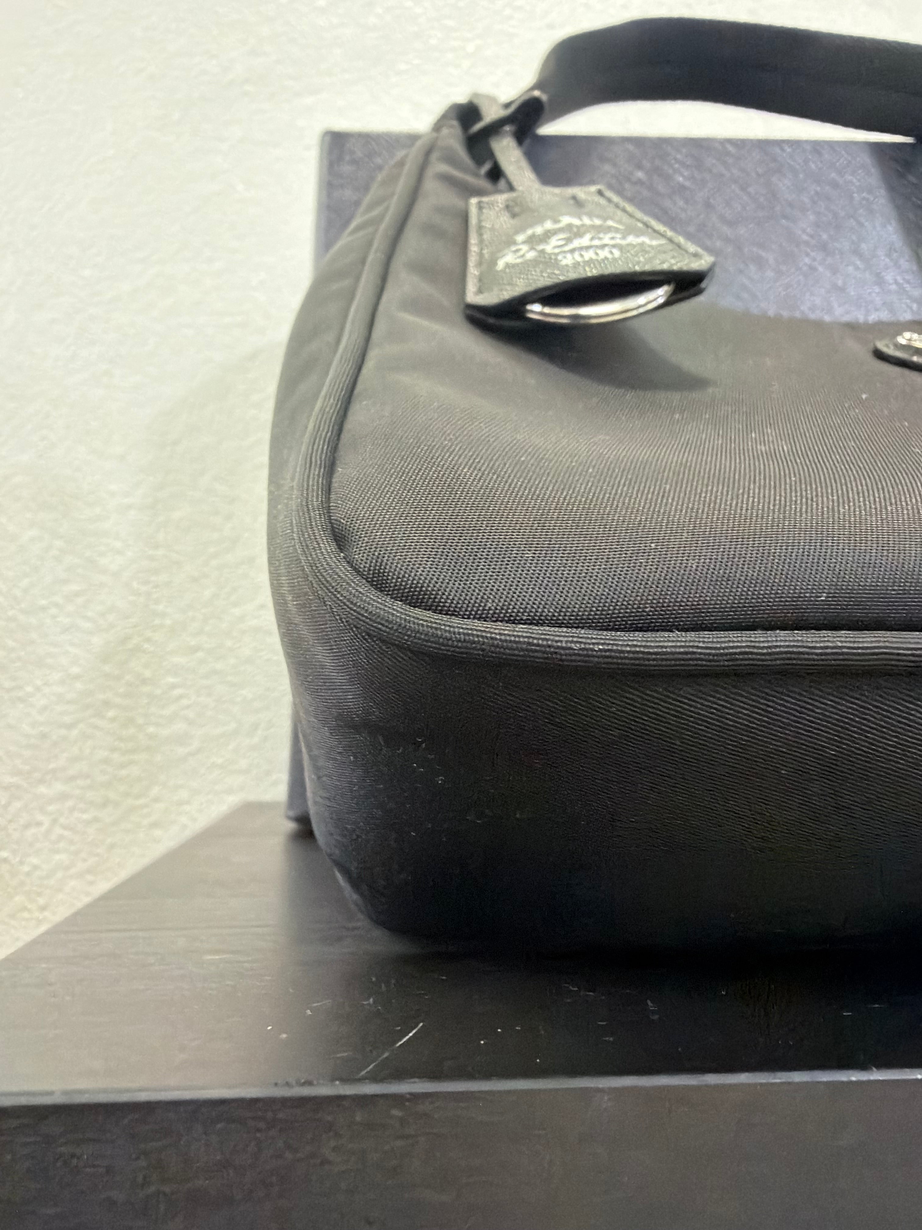 Prada Re-edition 2000 nylon nero