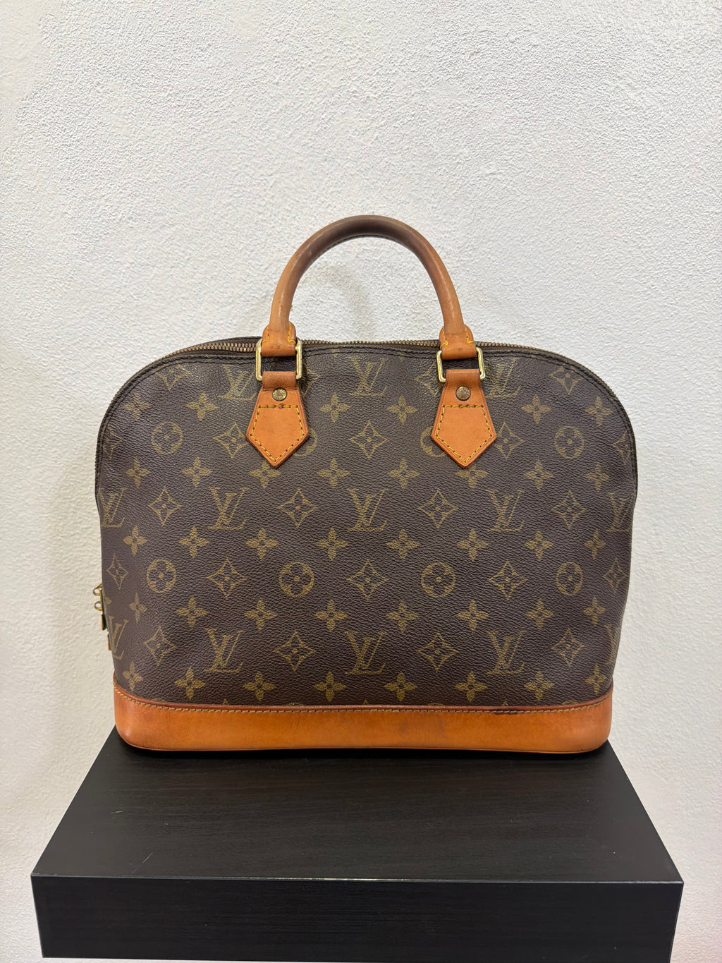 Louis Vuitton Alma PM