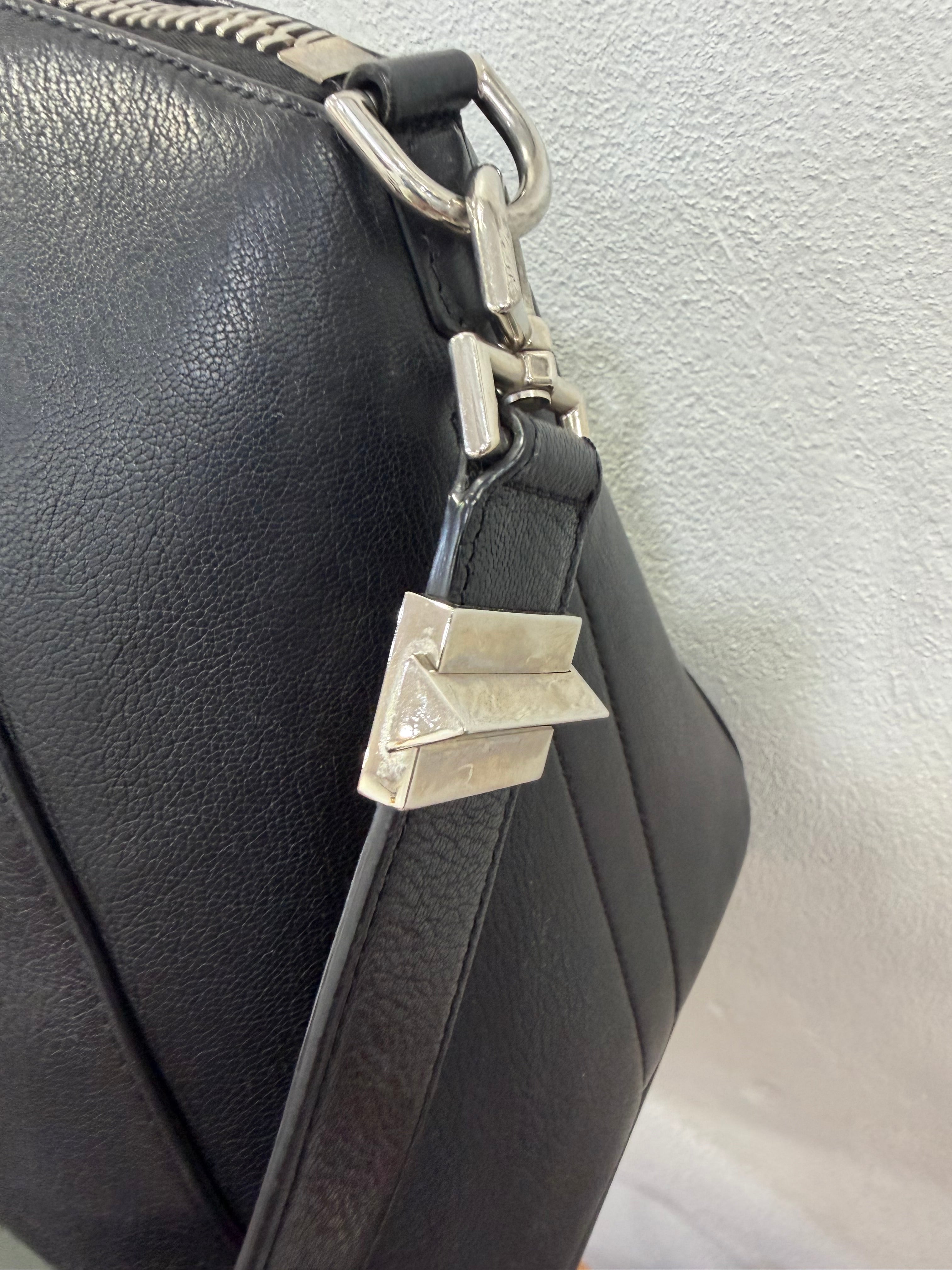 Givenchy Antigona Grande Nera