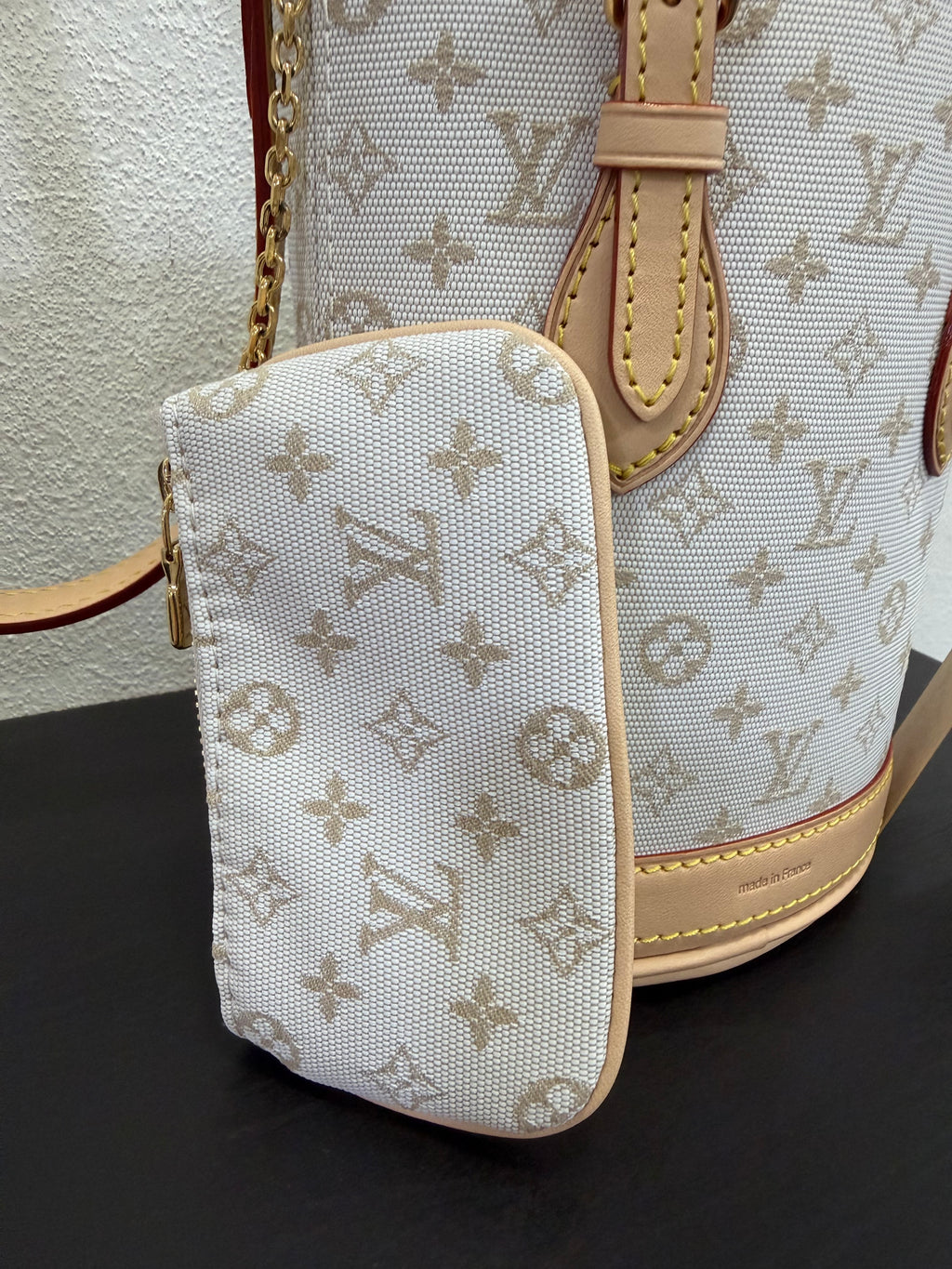 Louis Vuitton Nano Bucket Monog.